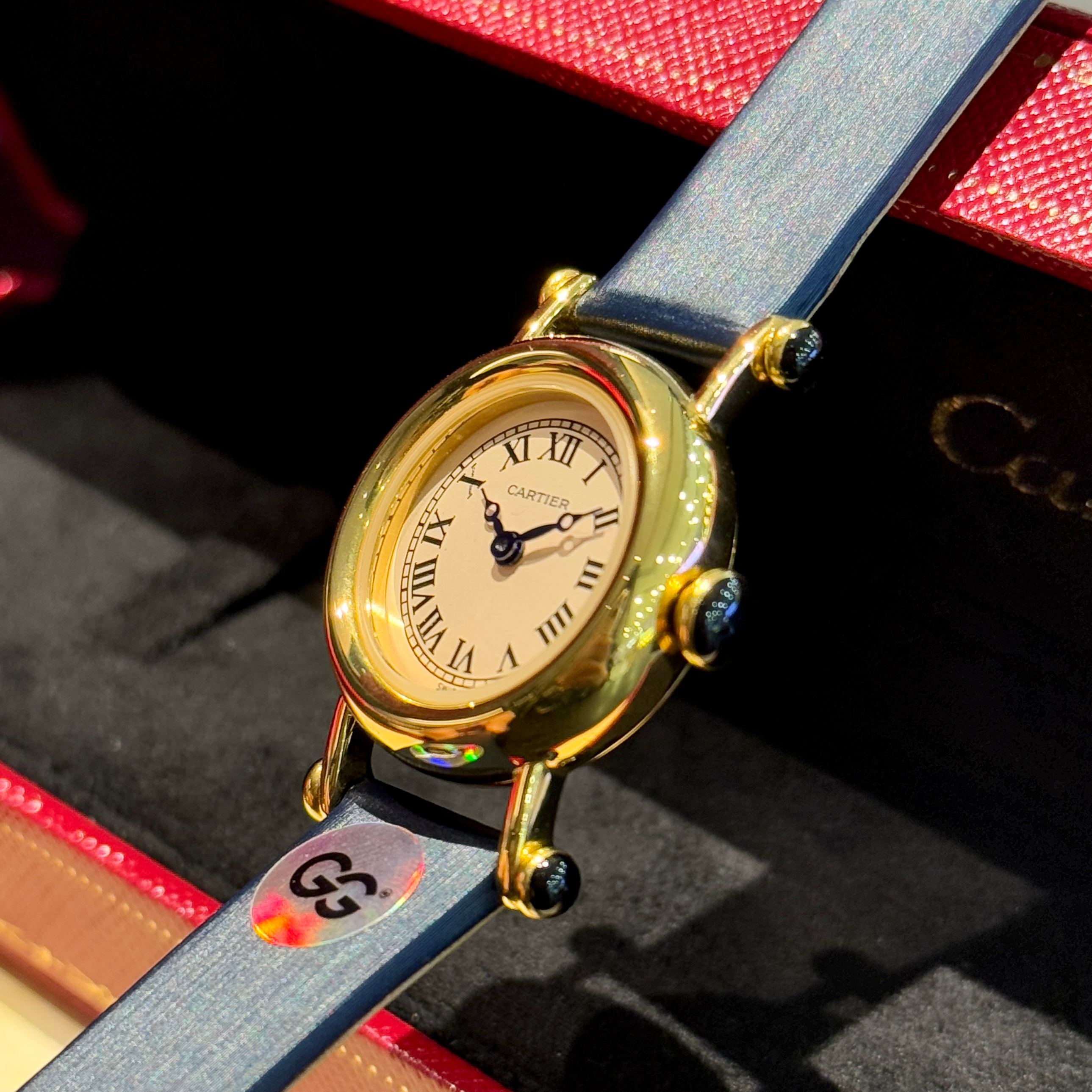Cartier Diabolo stainless steel case, silver dial, gray leather strap 27mm Women's Quartz