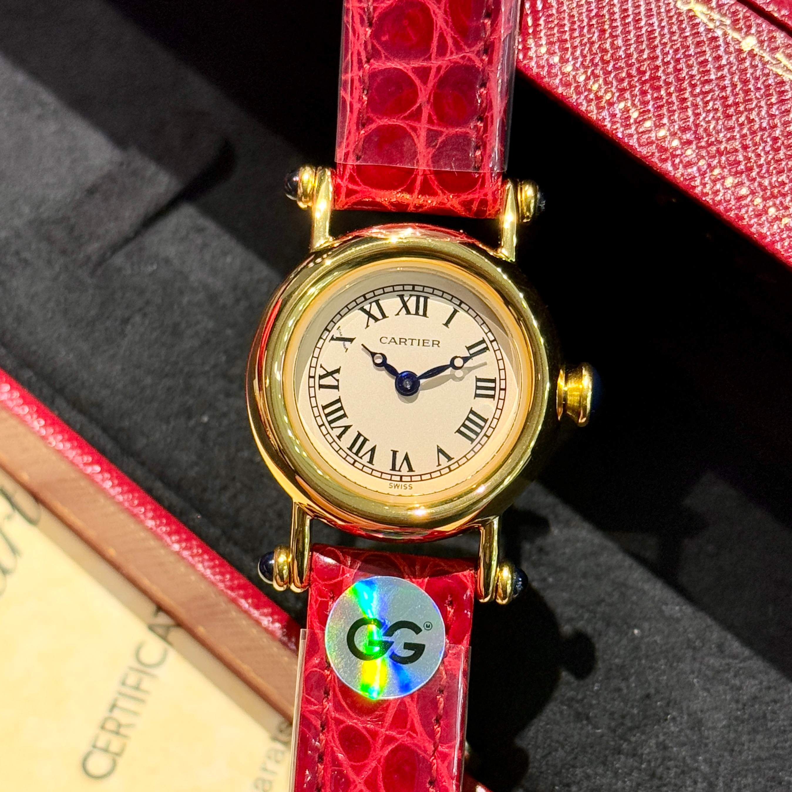 Cartier Diabolo yellow gold case, red dial, red leather strap 27mm Women's Quartz