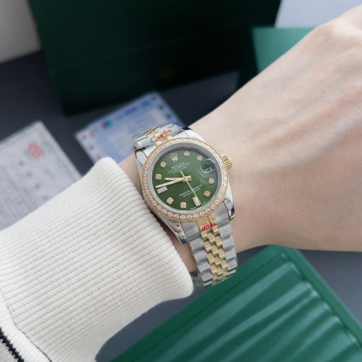 Rolex Style Green Watches Watches Watches detail image 9 from source 765442