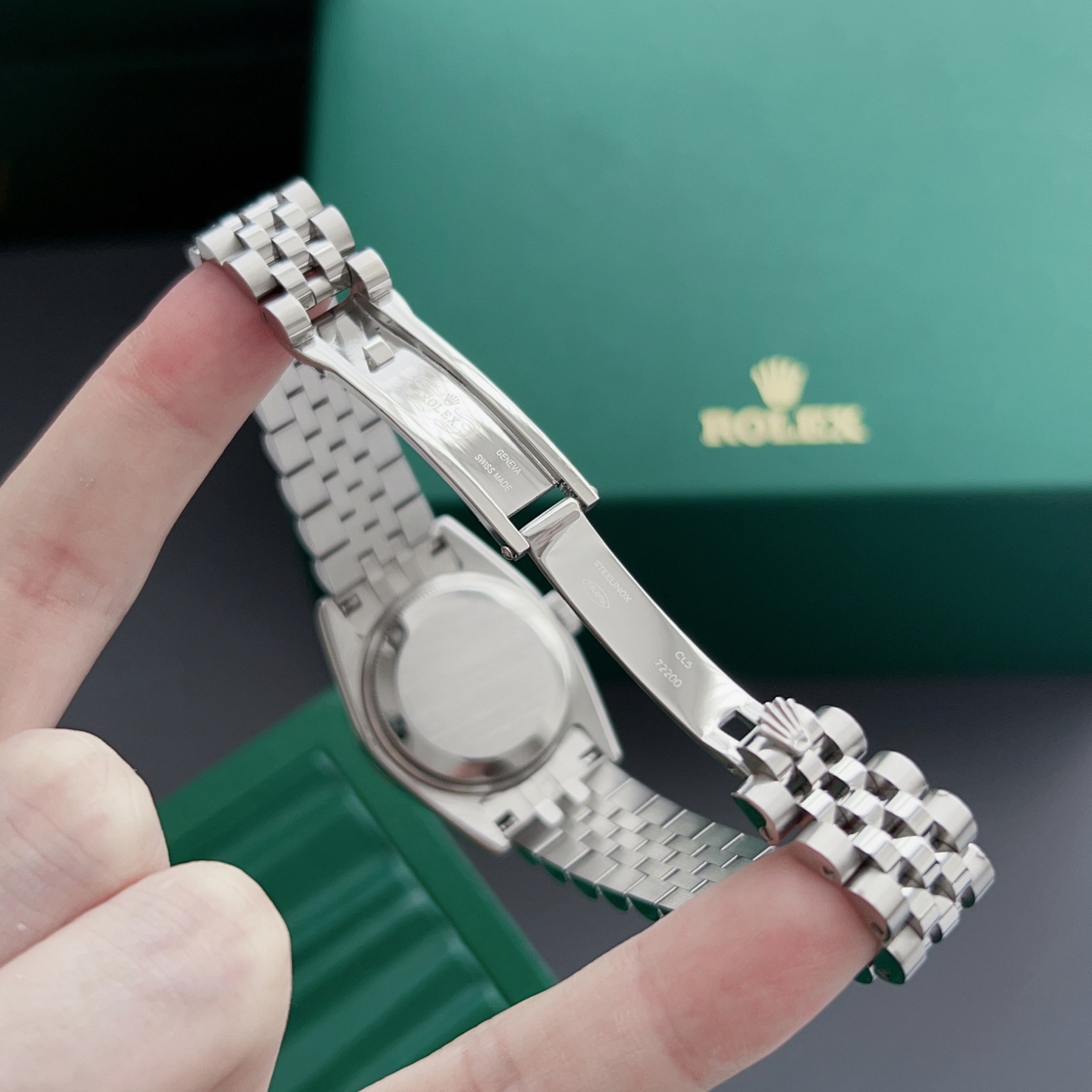Rolex Style Black Watches Watches Watches detail image 8 from source 765447