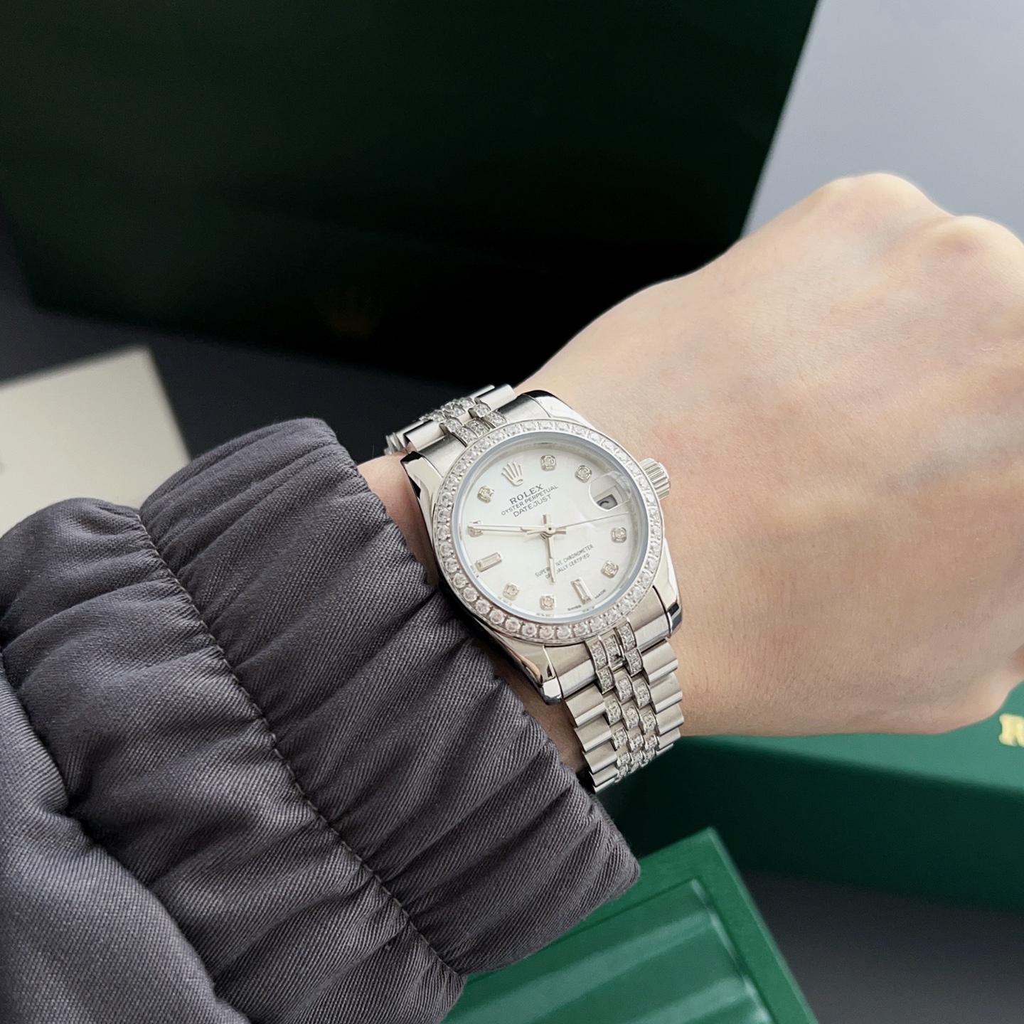 Rolex Style Black Watches Watches Watches detail image 6 from source 765448