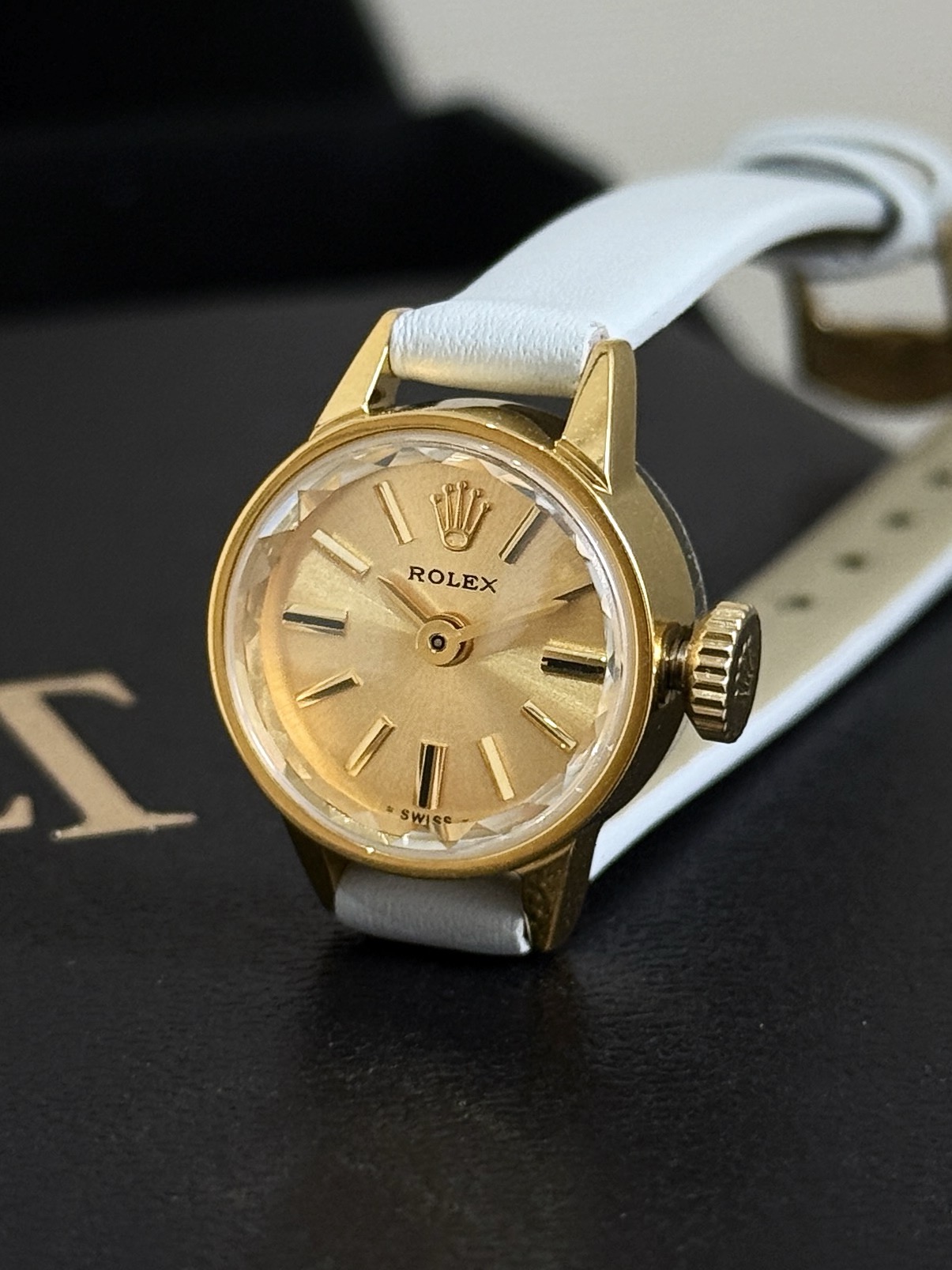 Rolex Style White Watches Watches Watches detail image 7 from source 765365