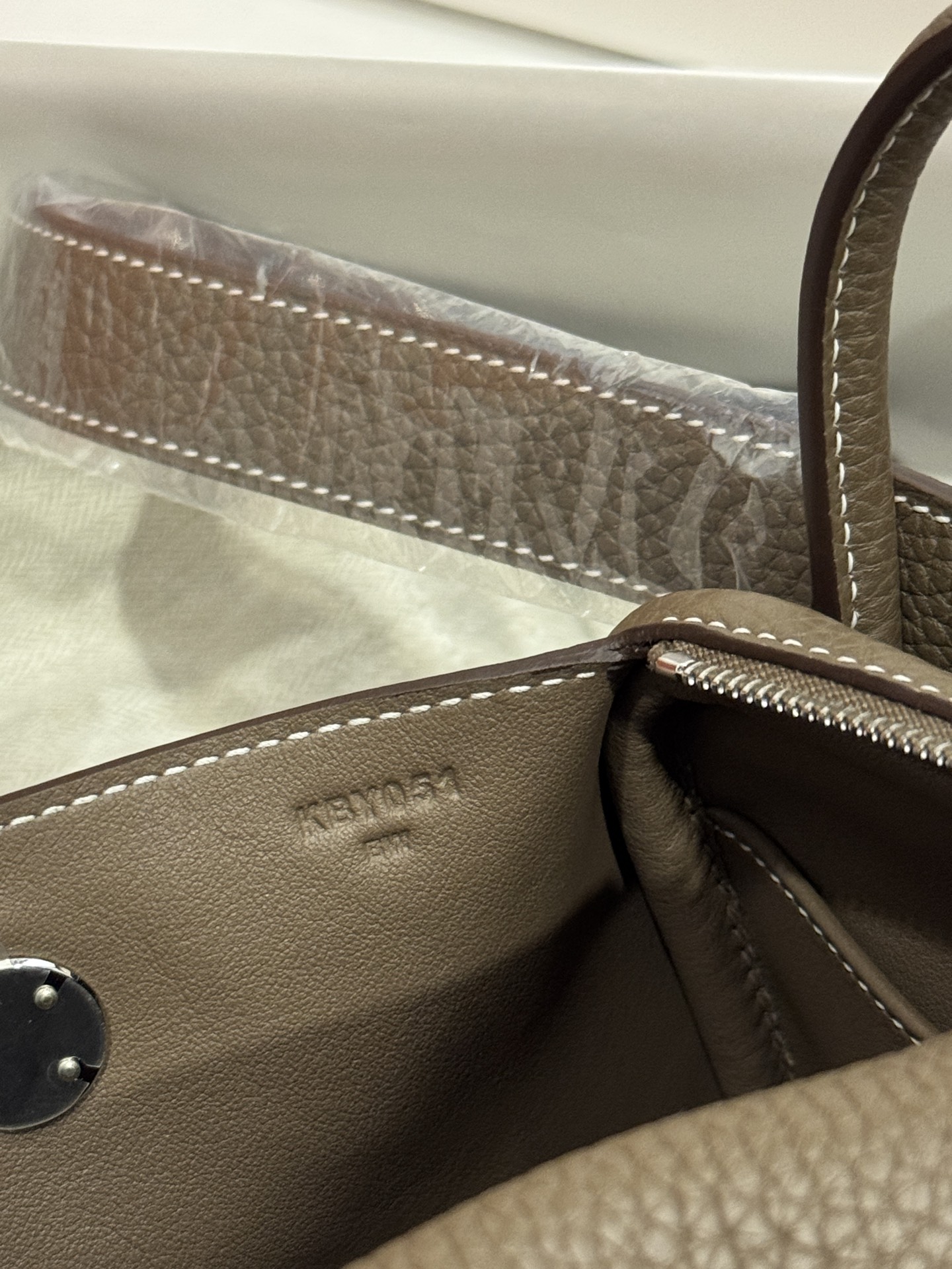 客户定制✈️
Lindy迷你 Tc皮 大象灰 银扣🐘