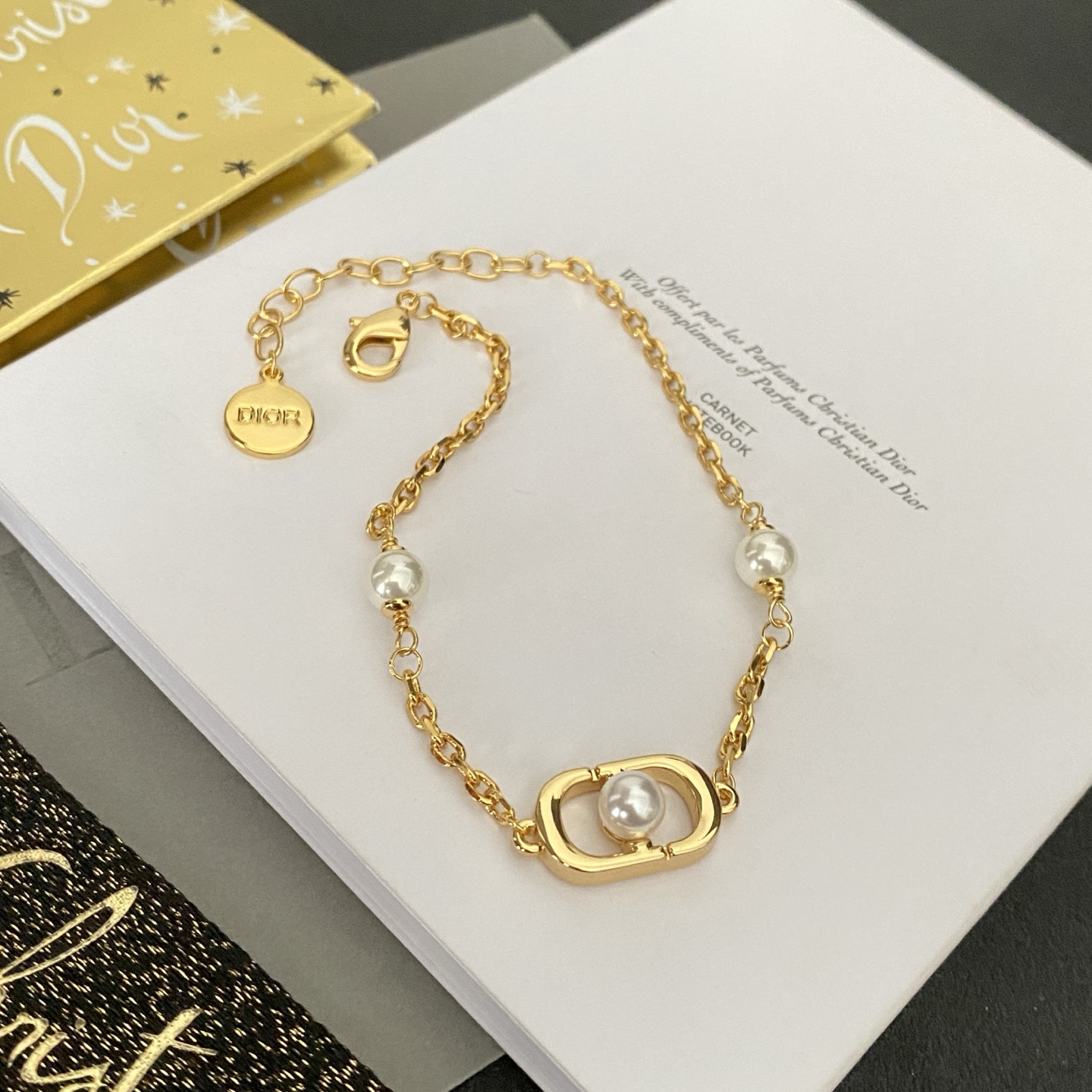 i1742878731693 2882 0 0