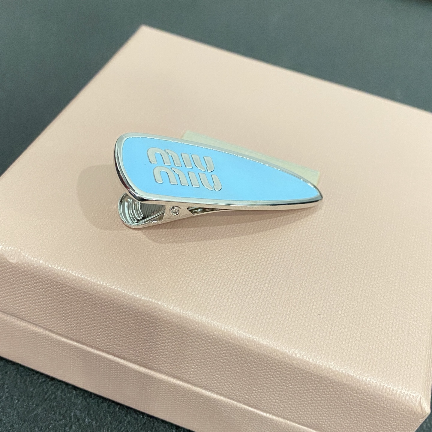 i1747548966639 670 0 2