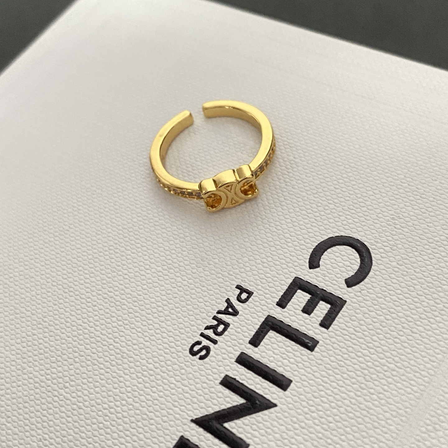 Celine Art Deco Ring: Geometric Patterns with Onyx Inlay 8 i1748403037013 4173 0 2