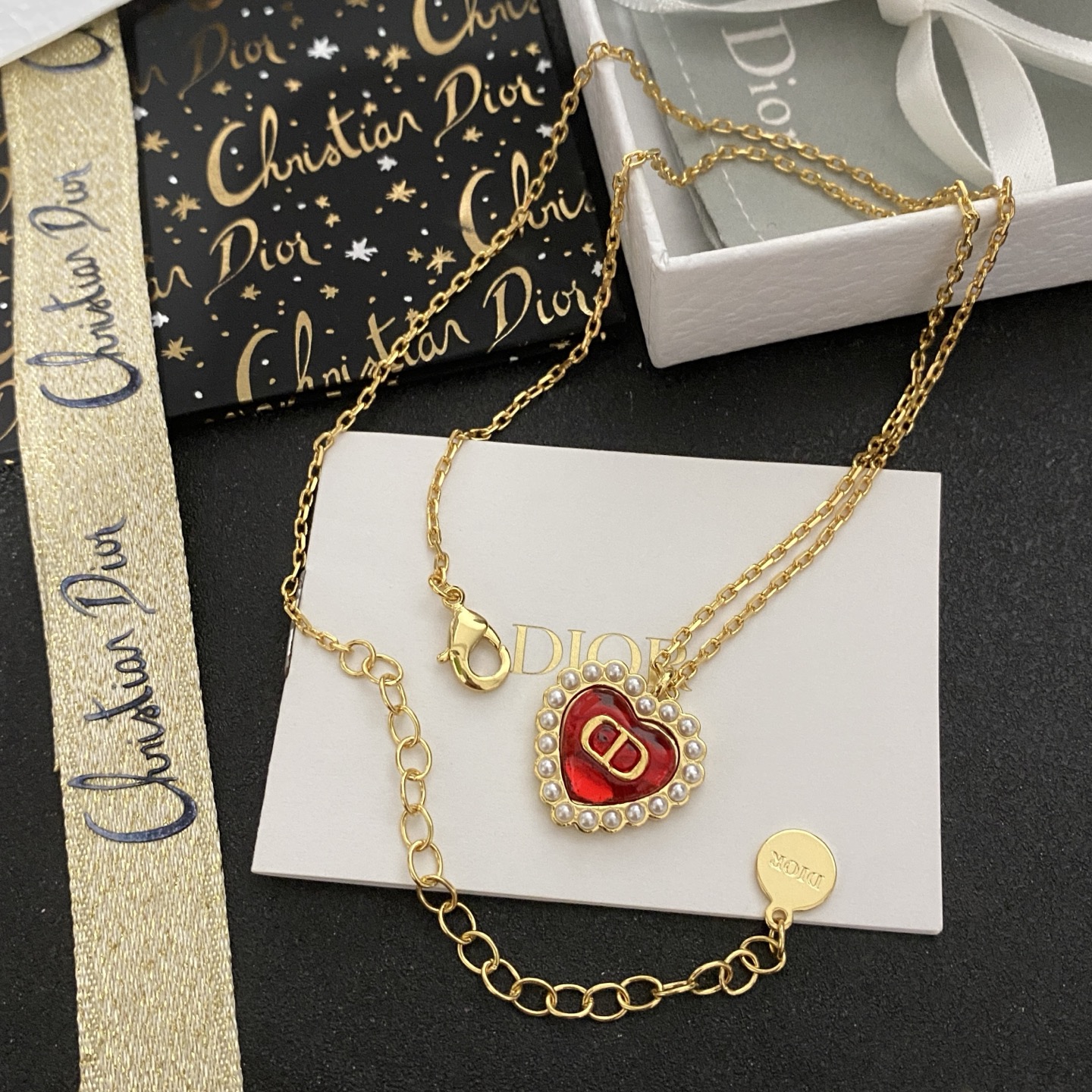 Dior New Necklace Celebrities Wore: Red Carpet Looks 9 i1756722947567 4008 0 3