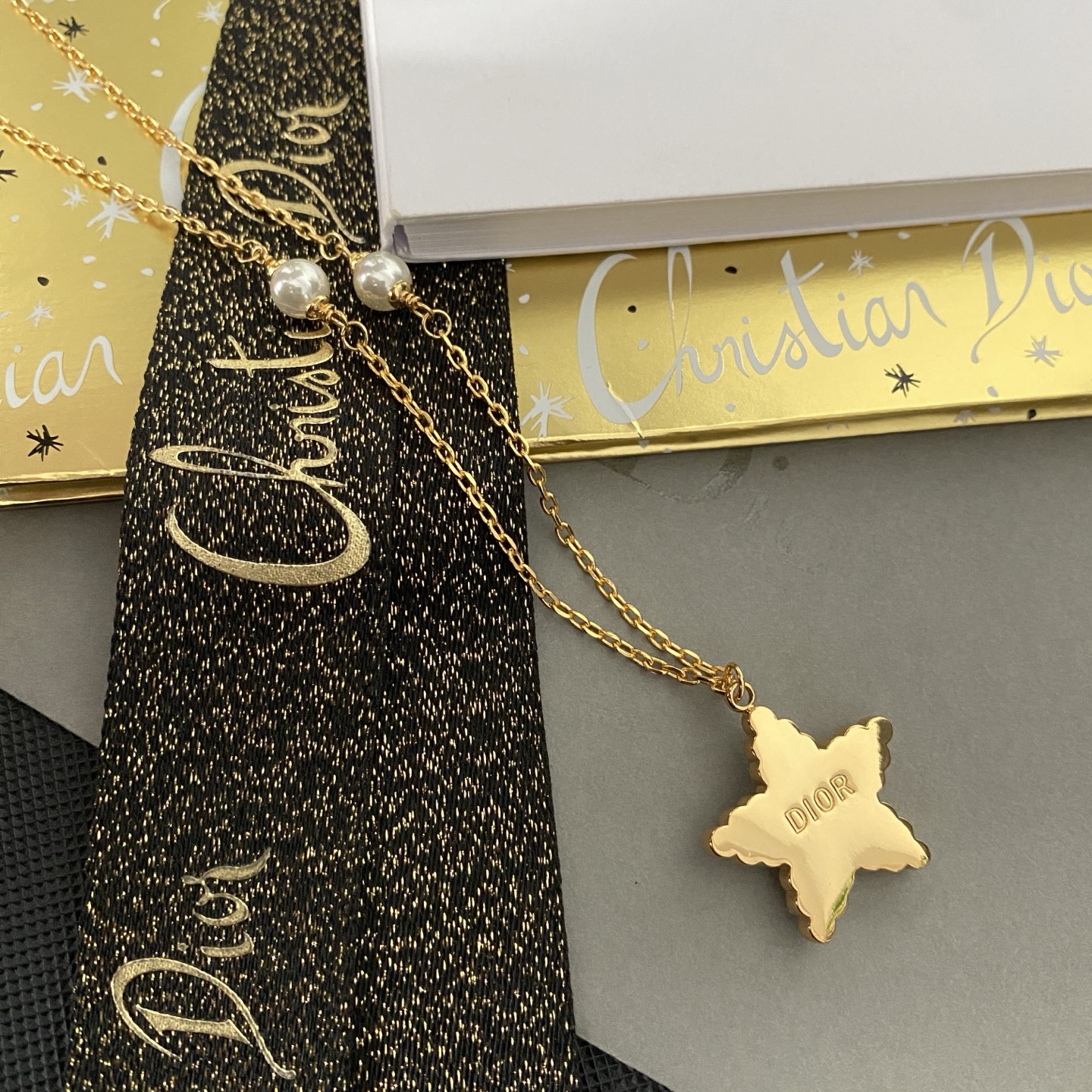 i1763965629257 2011 0 4