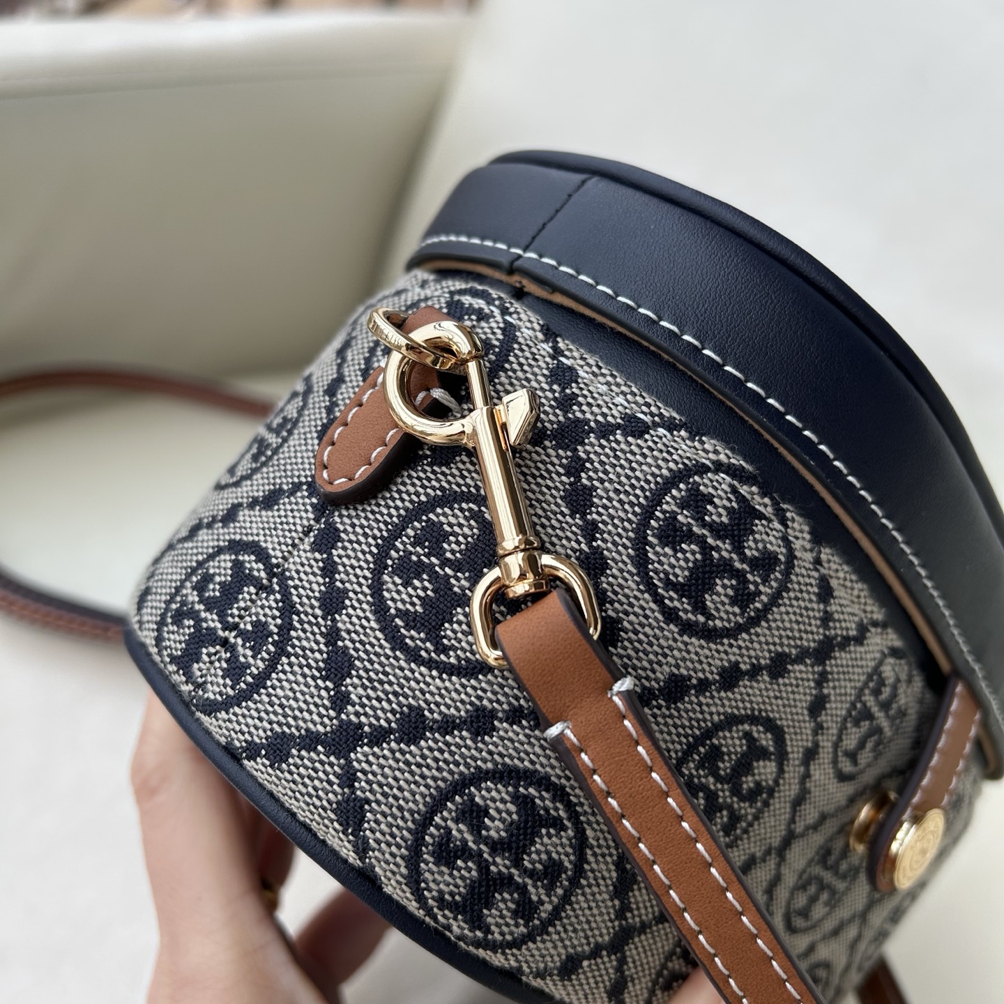 Tory Burch ～ Tory Burch新款女包 T Monogram盒子包 单肩斜挎手提 老花图案