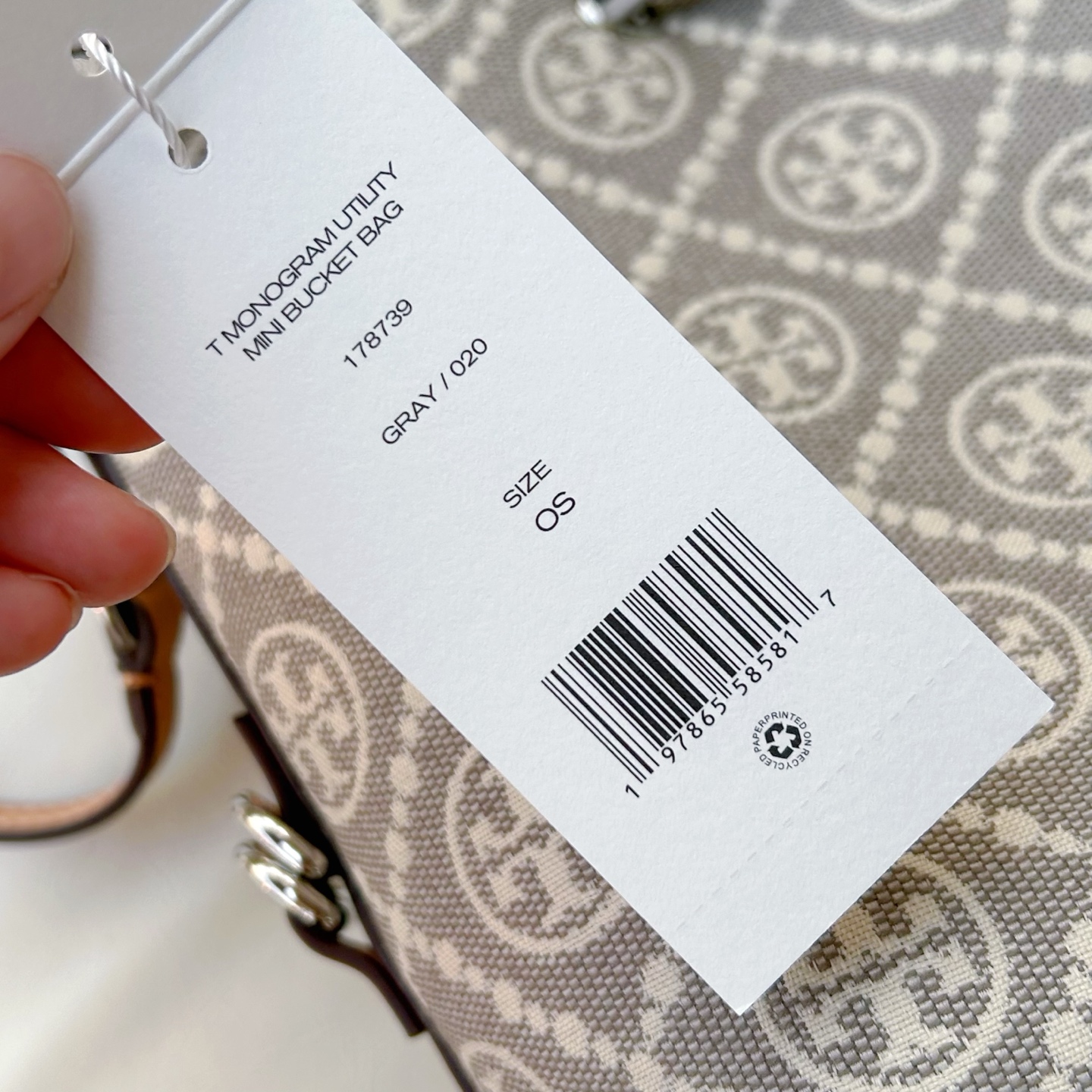 Tory Burch ～新配色ToryBurch新款灰色 水桶包 TMonogram图案 融合提花织物