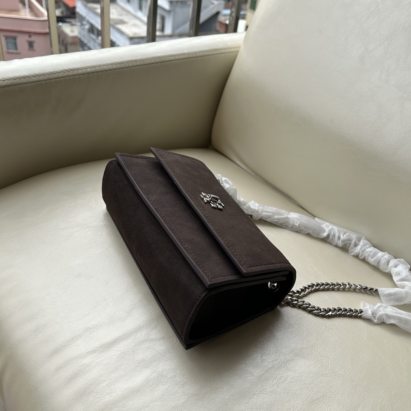 Tory Burch ～Tory Burch Kira麂皮迷你扭锁肩背包Kira Turnlock