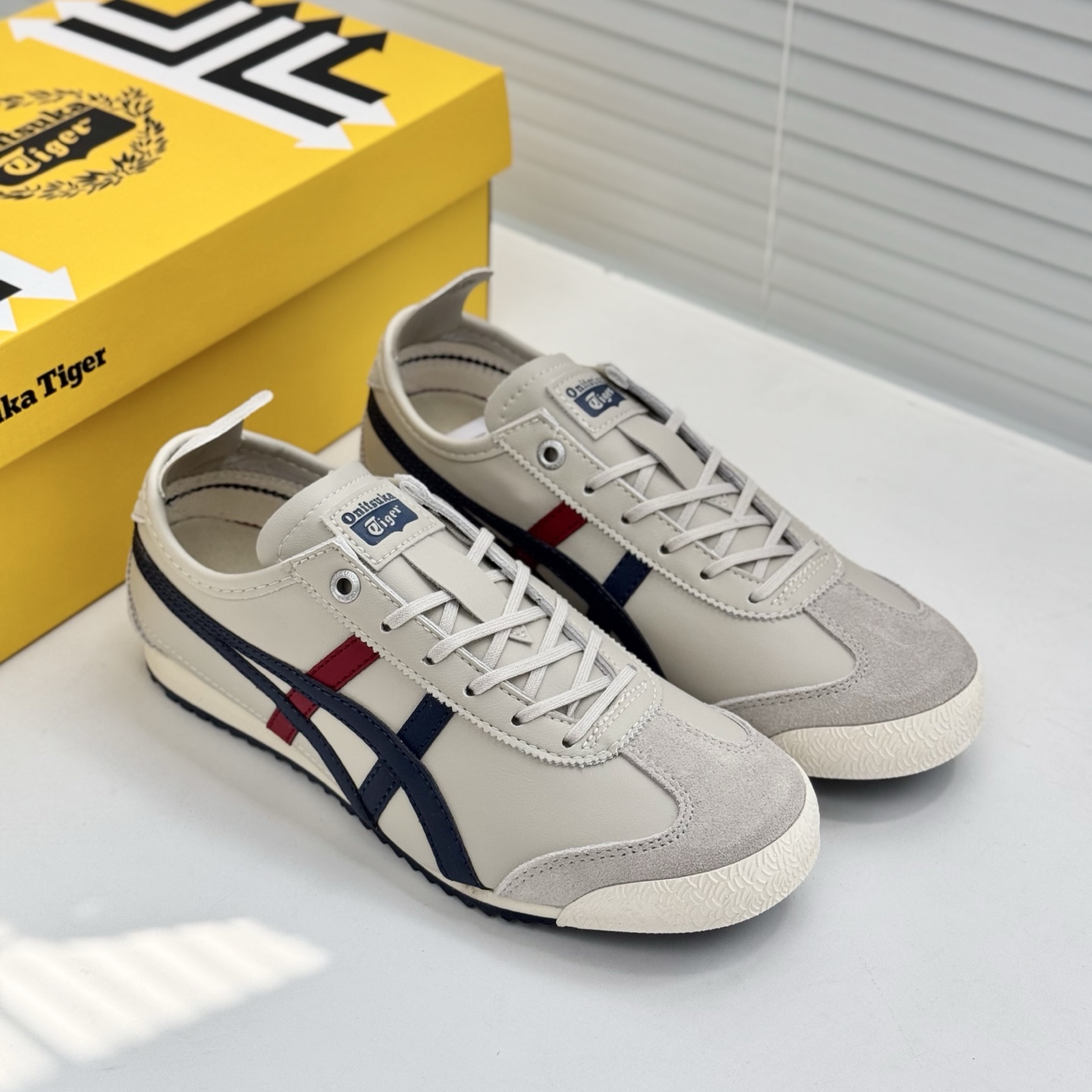 NO:276049,white and blue size36 37 37.5 38 39 39.5 40 40.5 41.5 42 42.5 43.5 44 45,19860909白蓝 size36 37 37.5 38 39 39.5 40 40.5 41.5 42 42.5 43.5 44 45,,Men's shoes