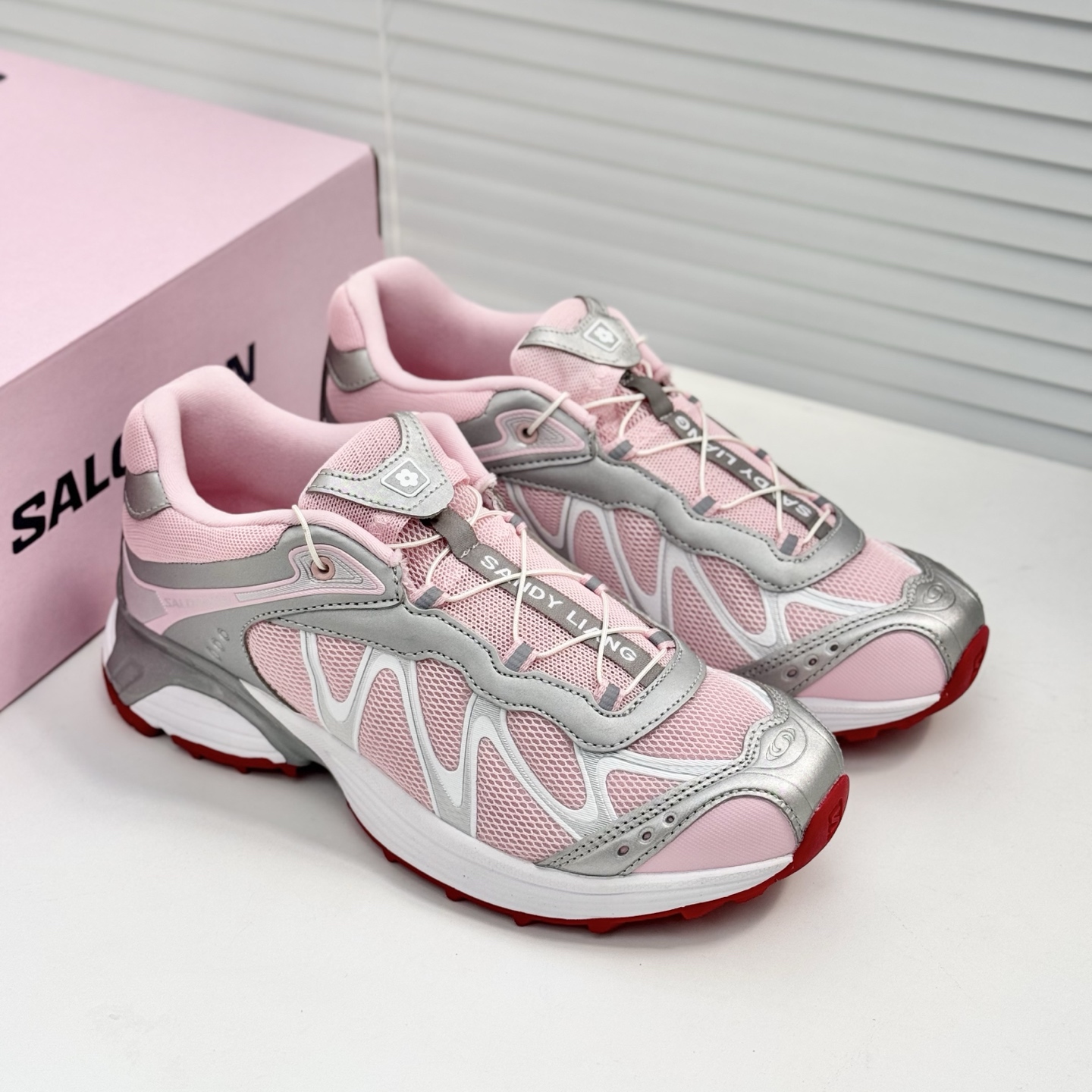 NO:276085,Pink women's size36 36.5 37 38 38.5 39 40 A small size,19860909粉色女款 size36 36.5 37 38 38.5 39 40 偏小一码,,Men's shoes