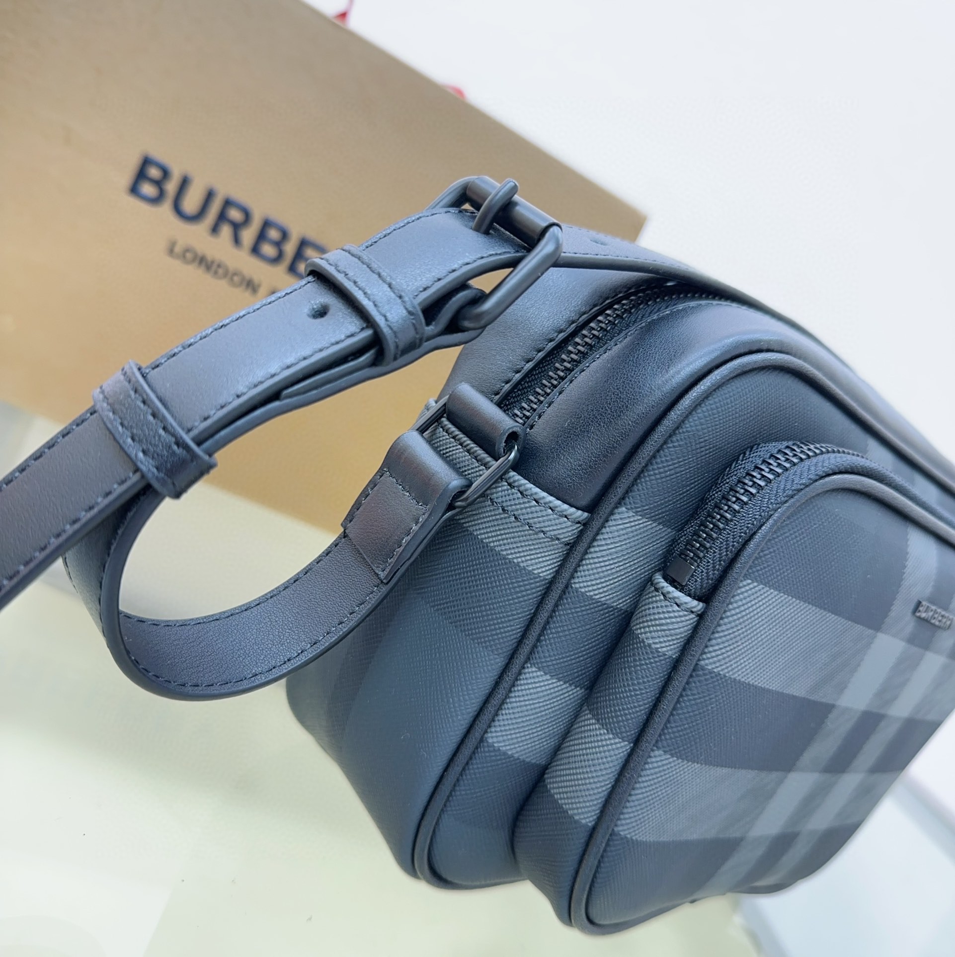 Burberry Gray Check Crossbody Bag with Detachable Leather Strap 5 a1696495246301 1010