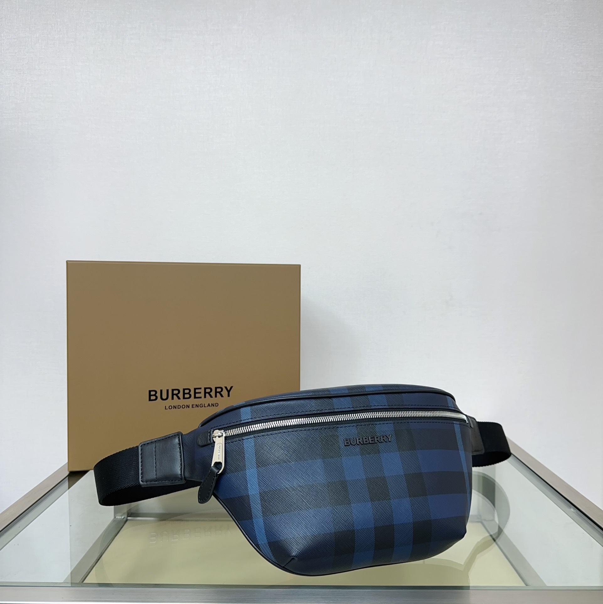 Burberry Landon Belt Bag in Icon Stripe,Crossbody Bum Bag,37.5 x 8 x 17cm 4 a1698997610195 4520