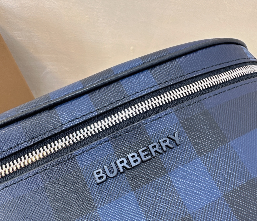 Burberry Landon Belt Bag in Icon Stripe,Crossbody Bum Bag,37.5 x 8 x 17cm 6 a1698997610199 3607