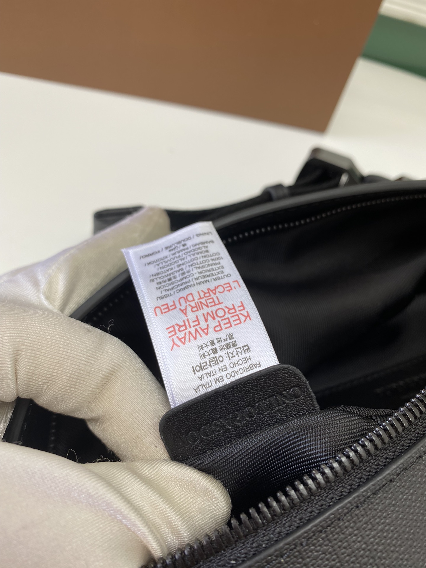 Burberry London Grid Leather Belt Bag 8 a1698999913561 6761