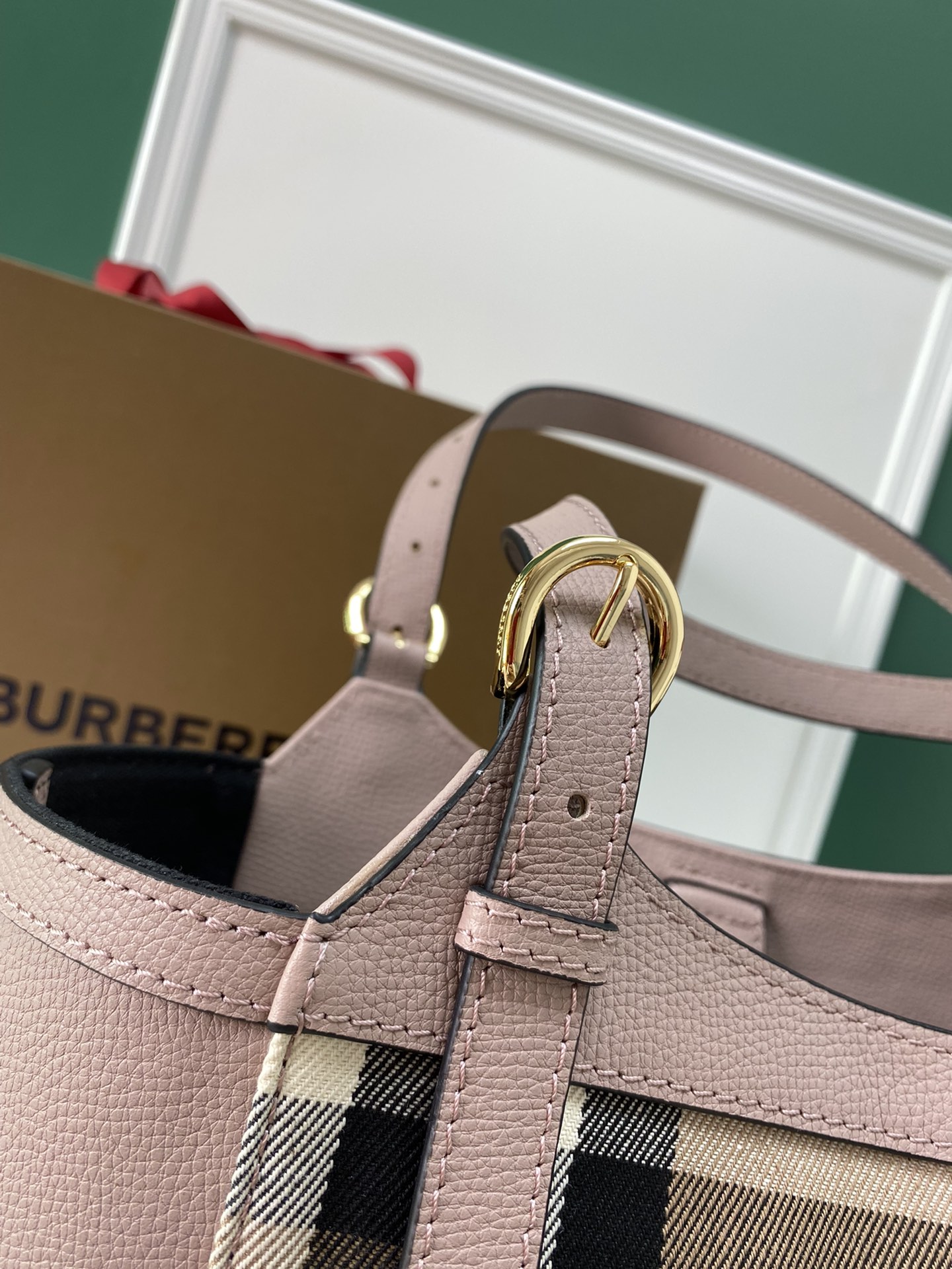 Burberry The Canter House Check Leather Tote Bag, 26 x 15.5 x 29.5cm 4 a1699257378911 6387