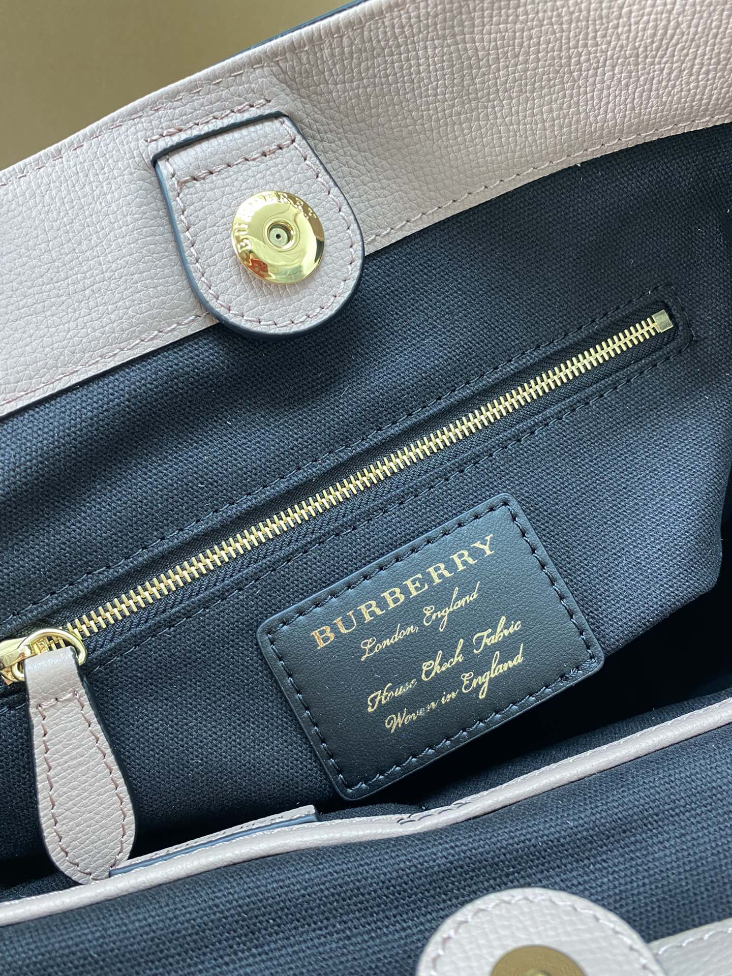 Burberry The Canter House Check Leather Tote Bag, 26 x 15.5 x 29.5cm 8 a1699257378918 2761