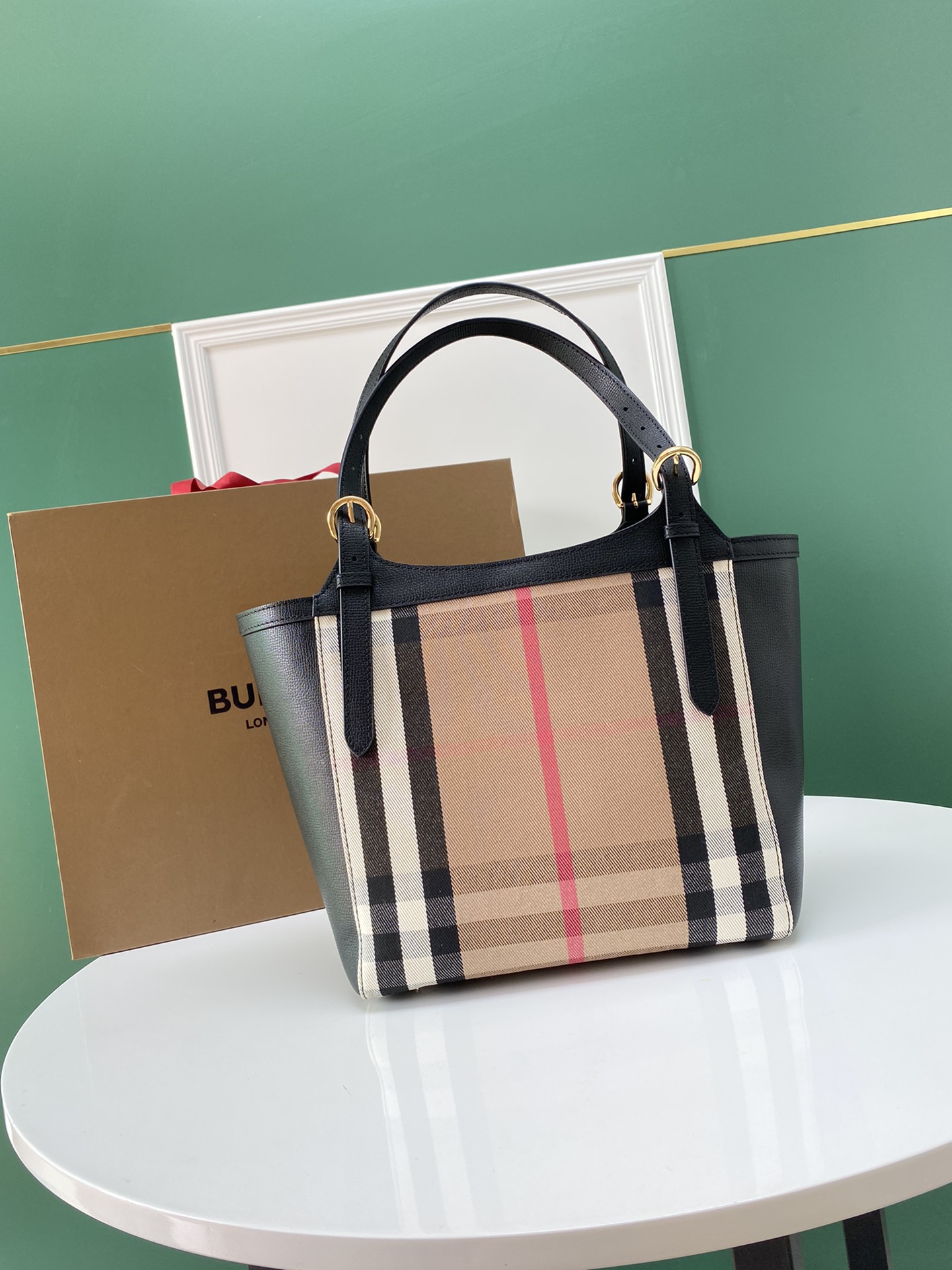 Burberry The Canter Tote Bag in House Check and Leather, 26 x 15.5 x 29.5cm 2 a1699257404641 5336