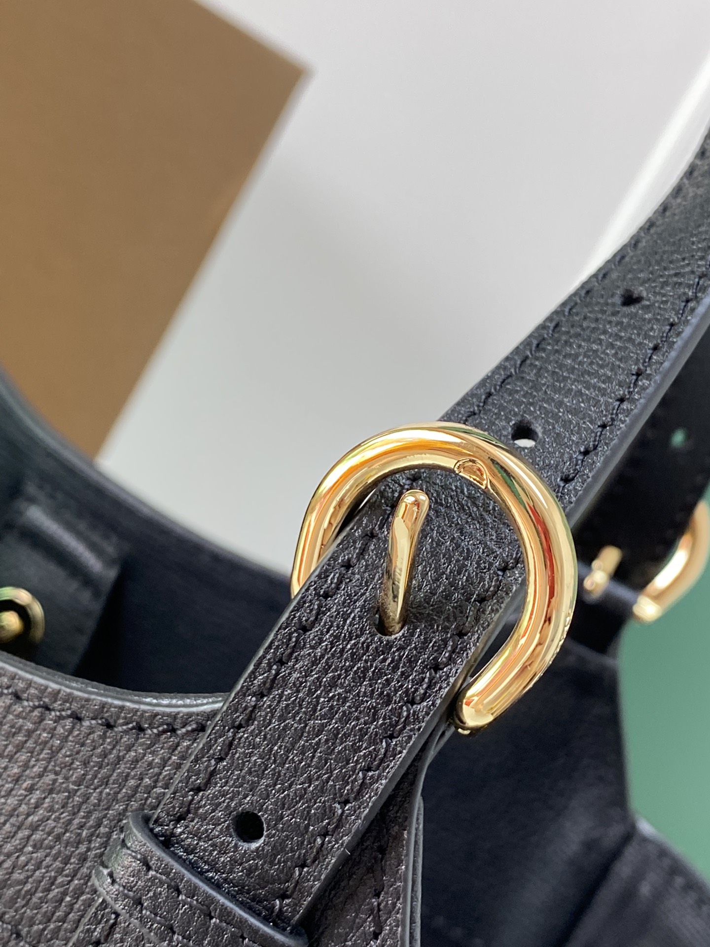 Burberry The Canter Tote Bag in House Check and Leather, 26 x 15.5 x 29.5cm 5 a1699257404652 7352