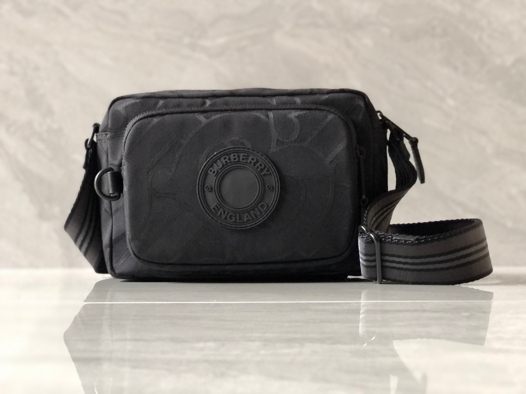 Burberry TB Logo Jacquard Crossbody Bag, Premium Leather, Adjustable Strap 2 a1705048682257 4407