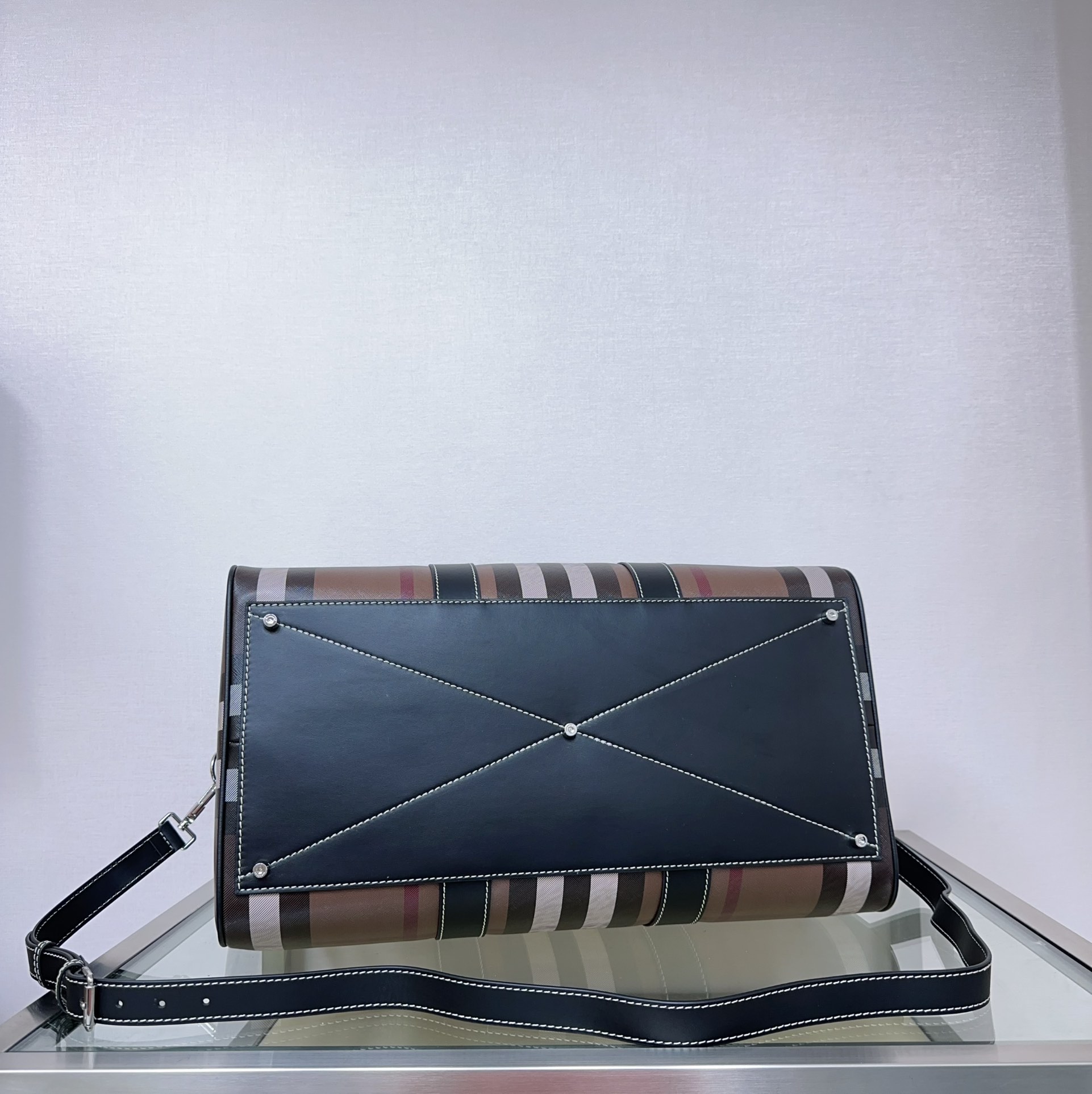 Burberry Charcoal Grey Check Duffle Bag, Spacious Travel Companion 7 a1719210536904 4540