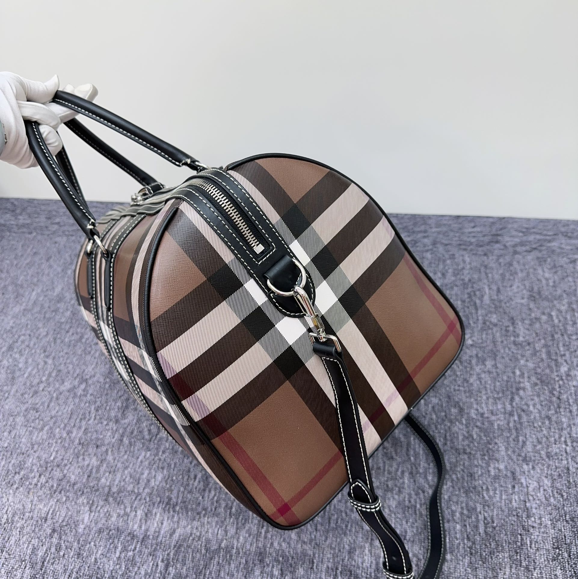 Burberry Charcoal Grey Check Duffle Bag, Spacious Travel Companion 6 a1719210536920 3378