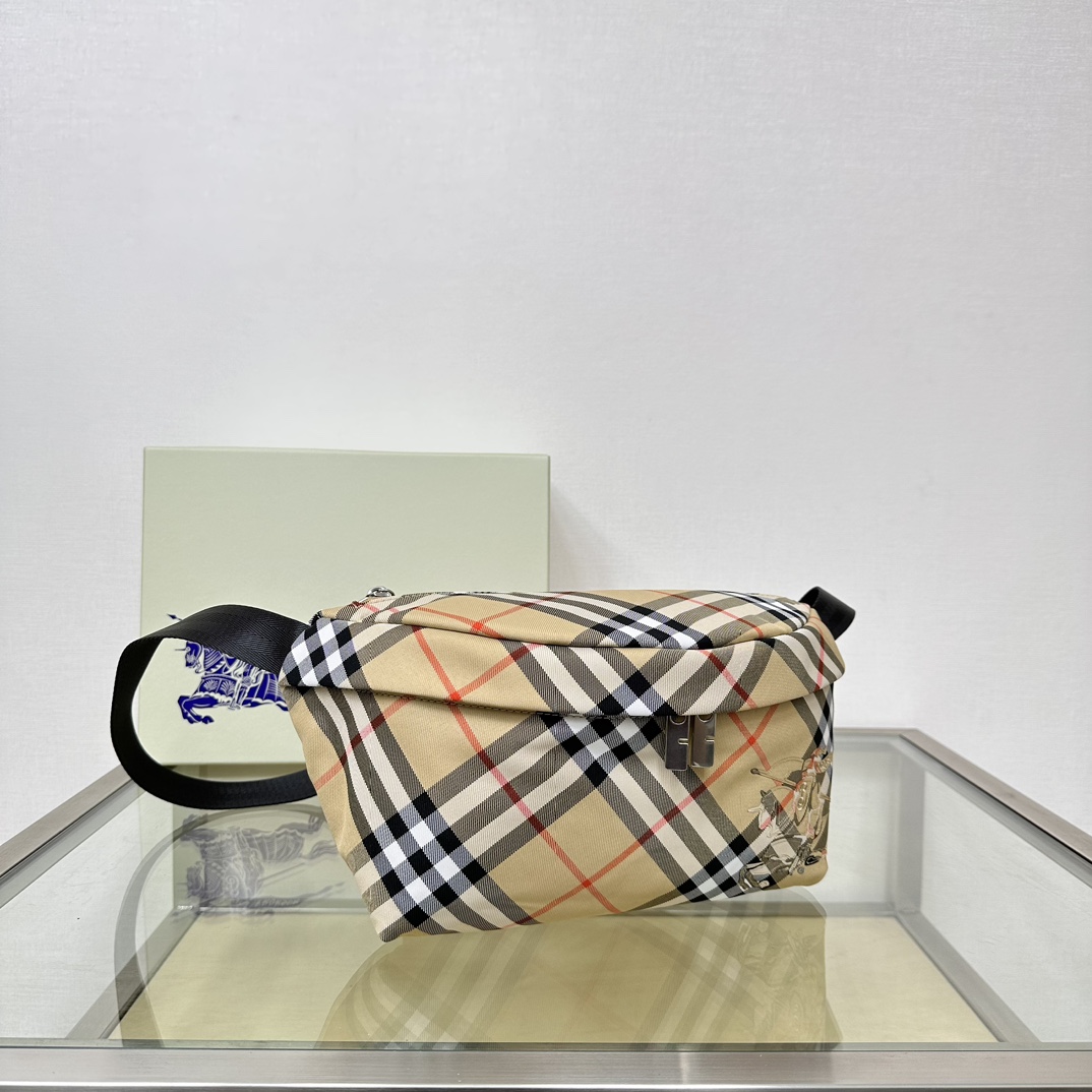 Burberry Exclusive Check Waist Bag with Equestrian Knight Design, 33 x 11 x 18 cm 3 a1721114414737 4571