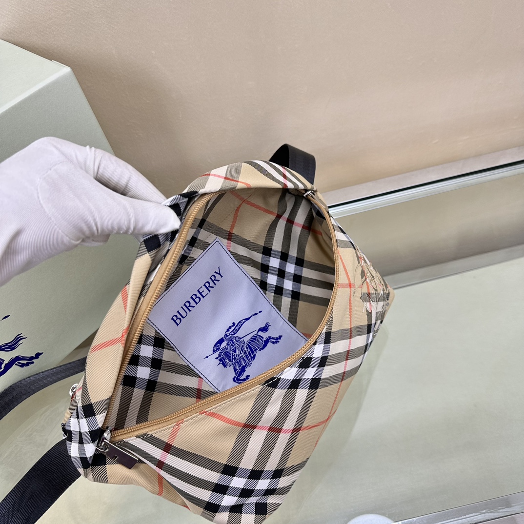 Burberry Exclusive Check Waist Bag with Equestrian Knight Design, 33 x 11 x 18 cm 7 a1721114415295 0478