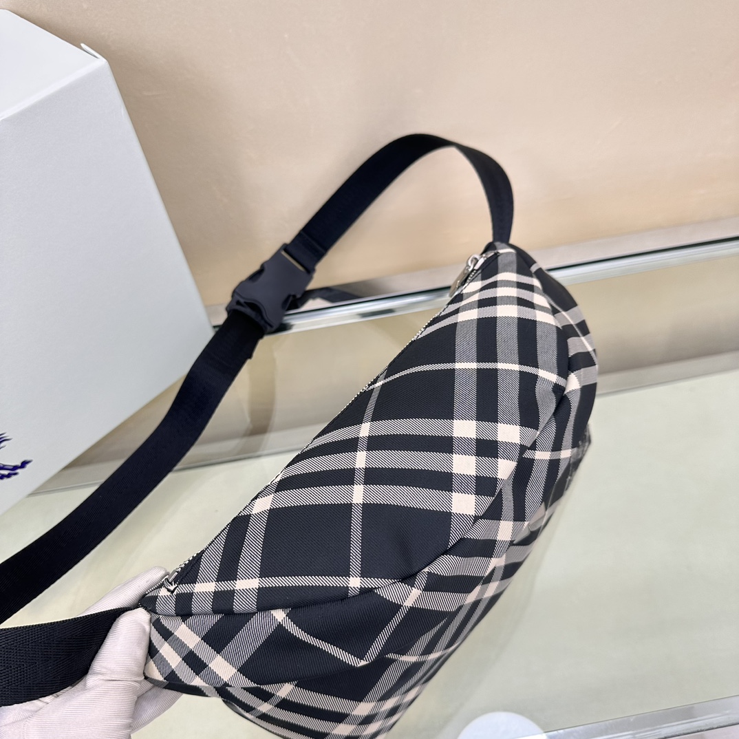 Burberry Exclusive Plaid Belt Bag with Equestrian Knight Design 7 a1722048946104 7213