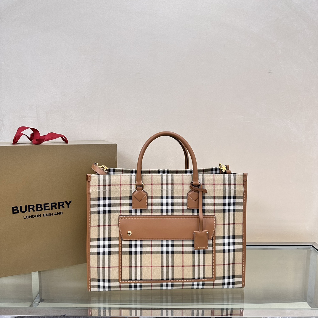 Burberry Plaid Tote Bag with Leather Trim - Stylish and Durable