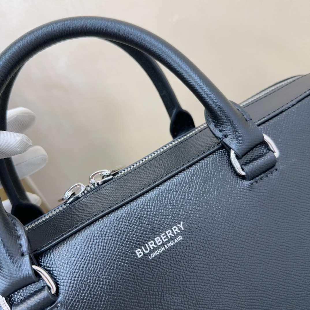 Burberry Ainsworth Briefcase Black 37x27x9cm briefcase — travel commuting photo 3