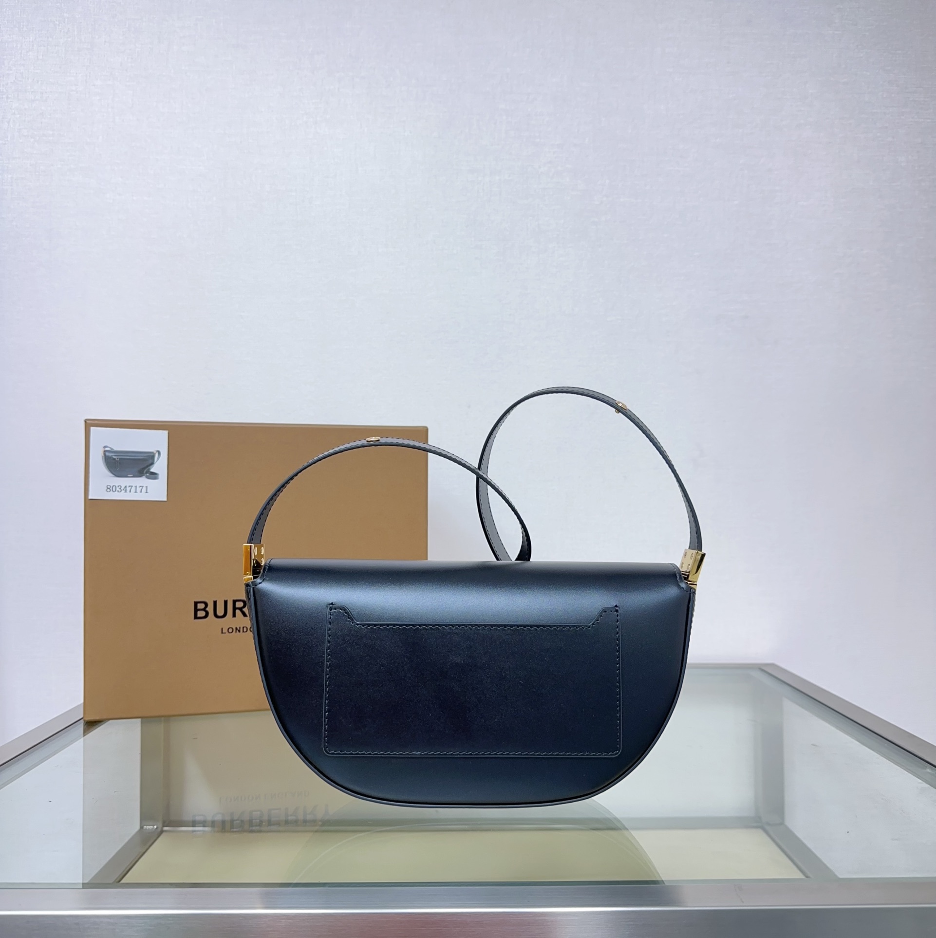 Burberry Olympia Smooth Leather Shoulder Bag | Black | Gold-Plated Hardware 3 a1728798727800 6652