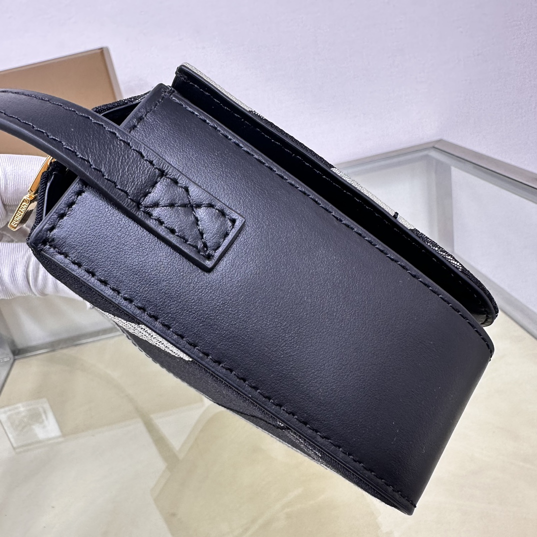 Burberry Cotton Blend Crossbody Bag with Check Pattern and Leather Strap 5 a1730790227046 3284