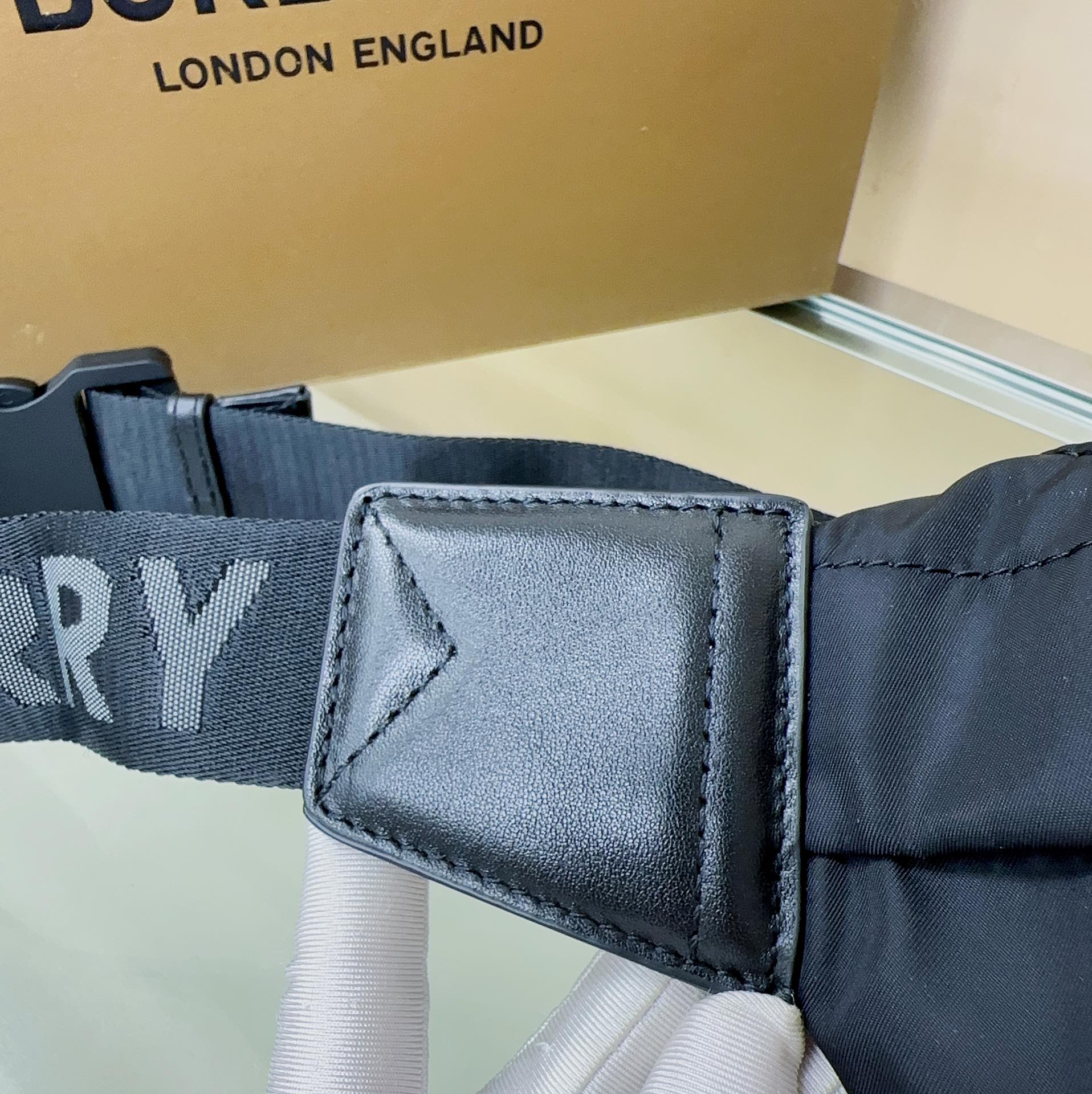 Burberry TB Monogram Jacquard Belt Bag, Stylish Crossbody, 31x7x14 cm 5 a1731930500204 6561