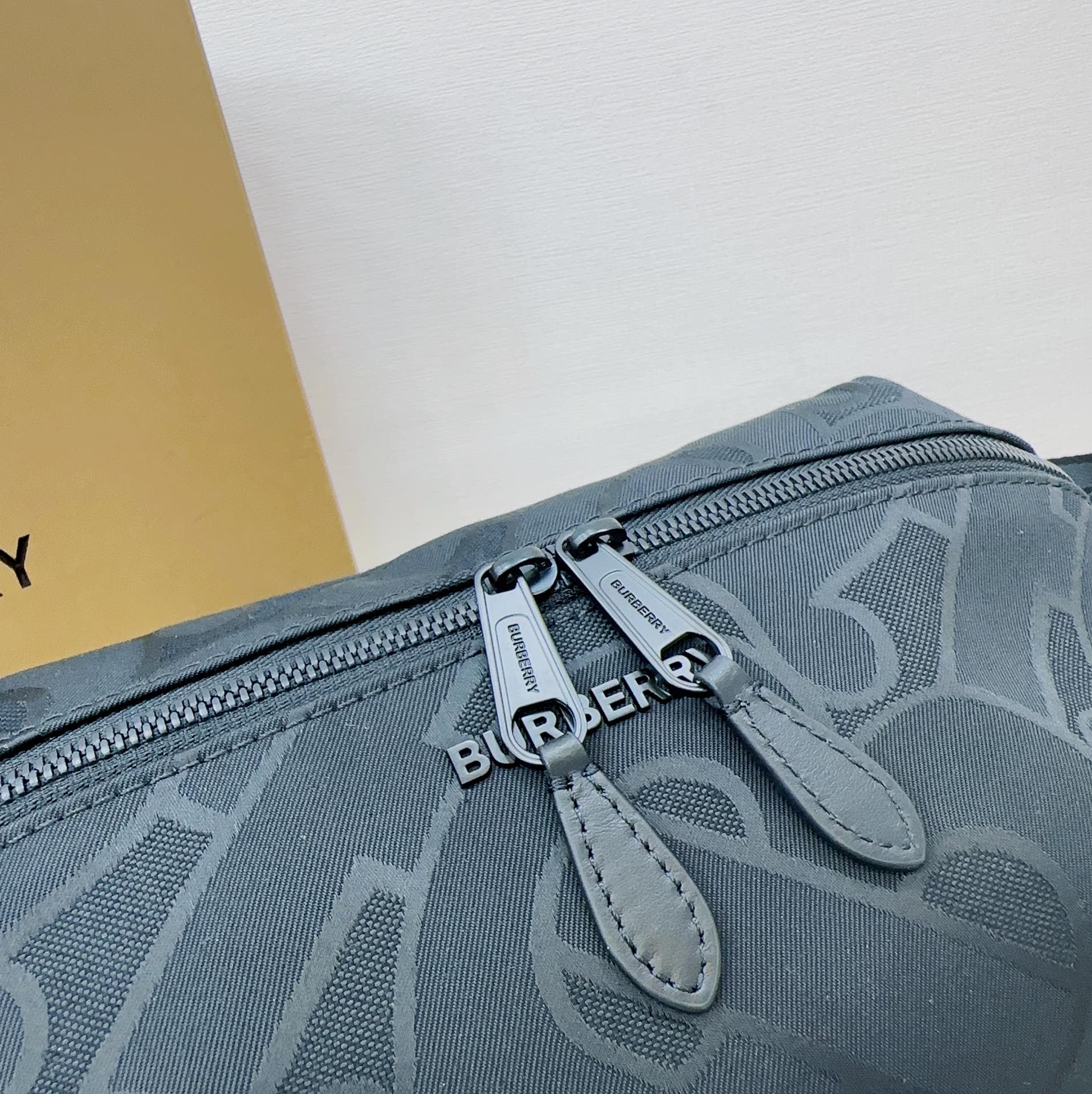 Burberry TB Monogram Jacquard Belt Bag, Stylish Crossbody, 31x7x14 cm 4 a1731930643971 4732