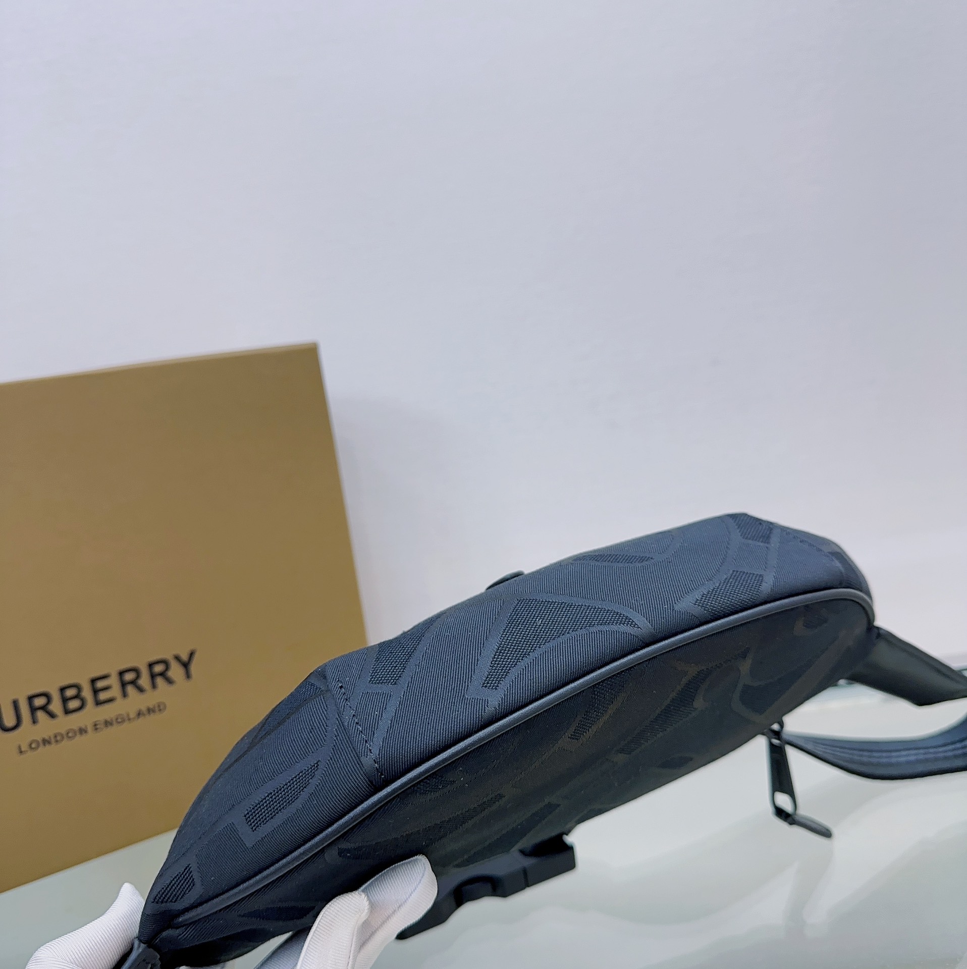 Burberry TB Monogram Jacquard Belt Bag, Stylish Crossbody, 31x7x14 cm 7 a1731930643987 0803