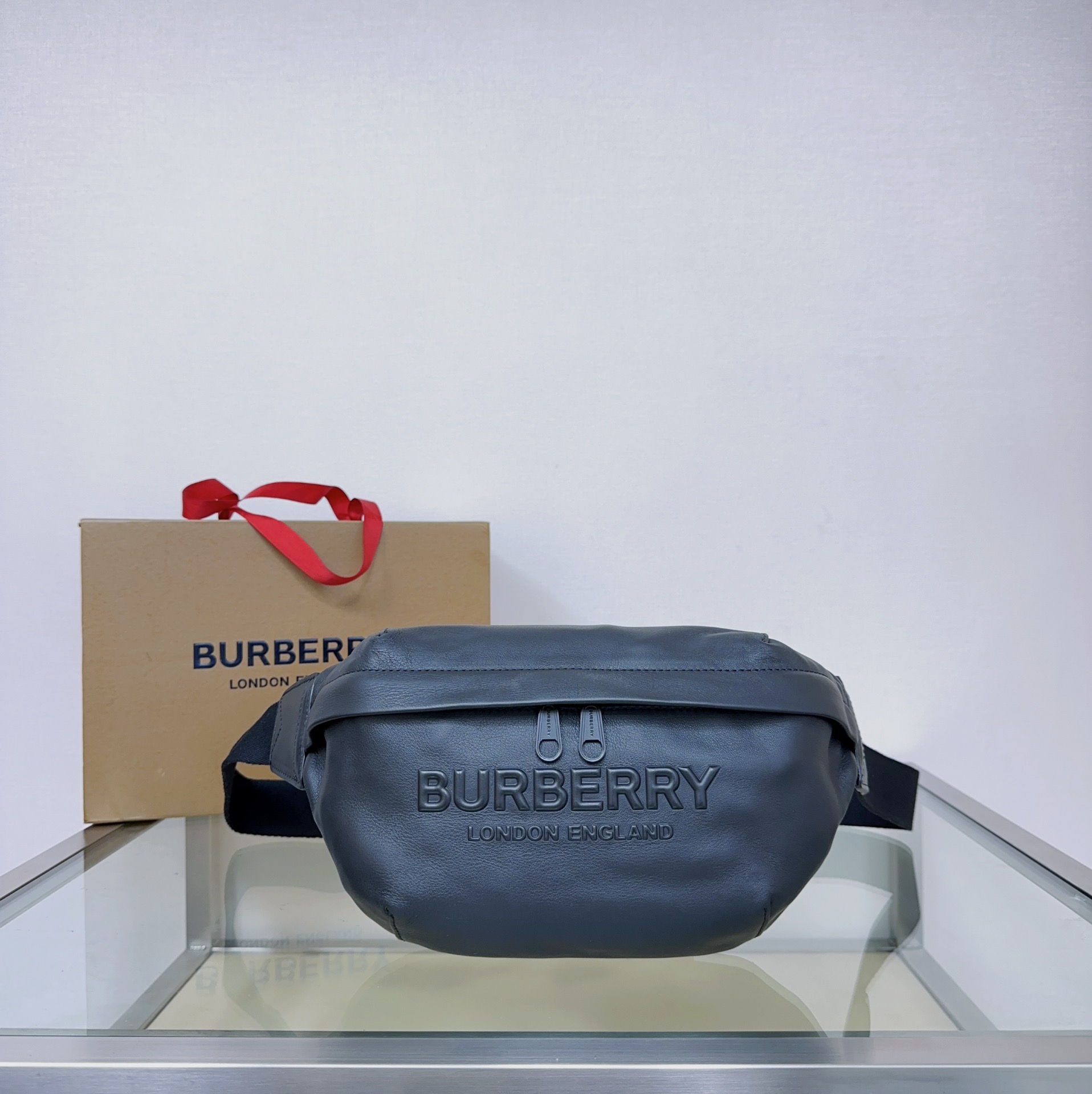 Burberry Leather Belt Bag: Italian-Crafted, Embossed Logo, Street-Style Inspired 2 a1731931012832 5874