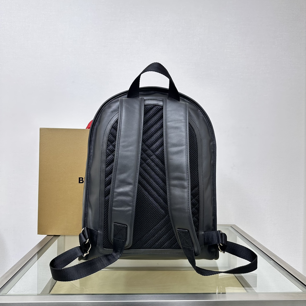Burberry London Leather Backpack for Men, Black 3 a1732179886671 2720