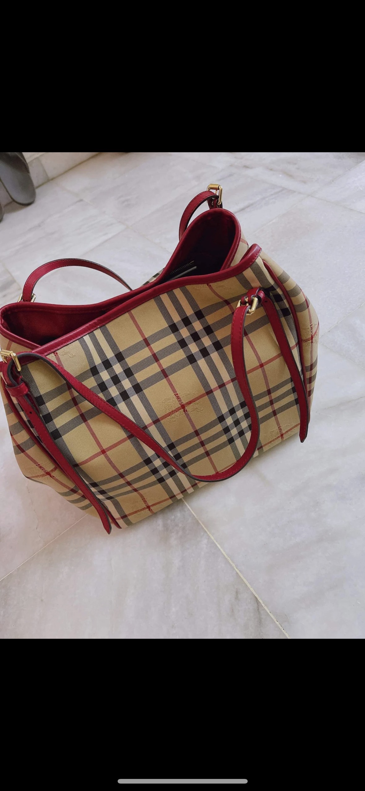 Burberry Red everyday