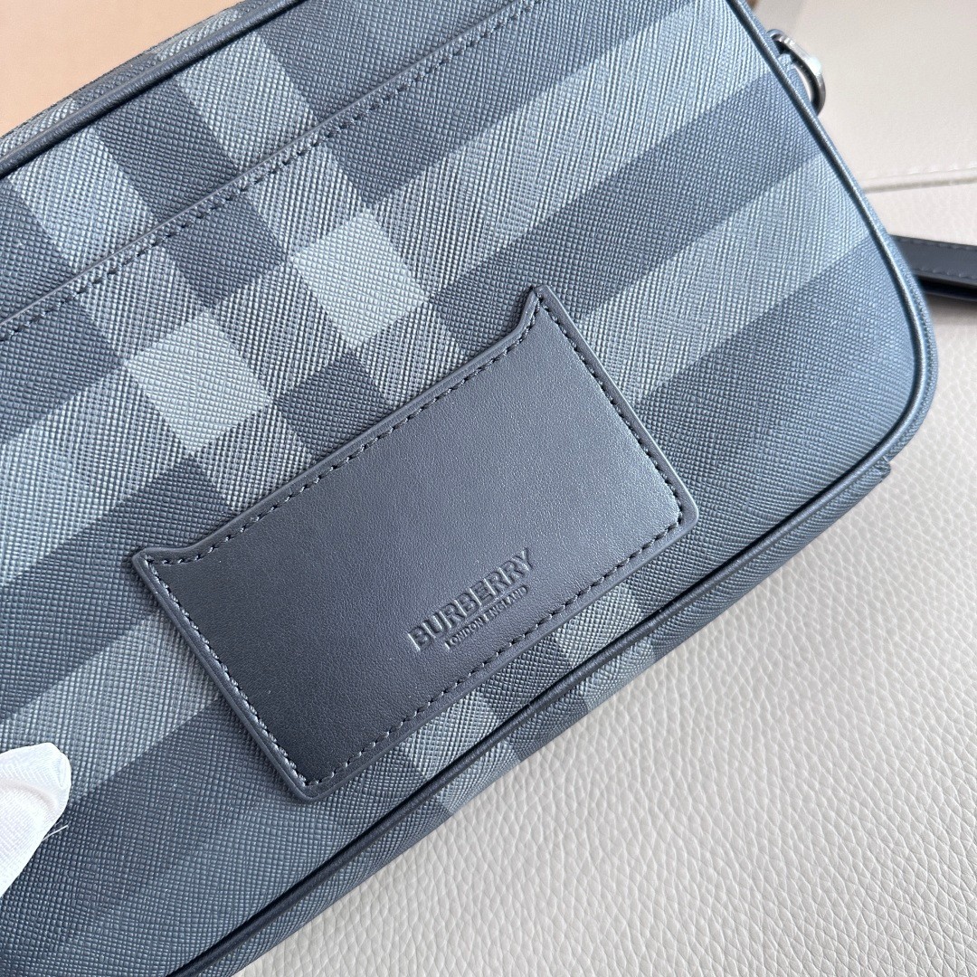 Burberry Men's Checkered Print Clutch Bag with Wrist Strap - Stylish and Functional 4 a1744274566217 7502