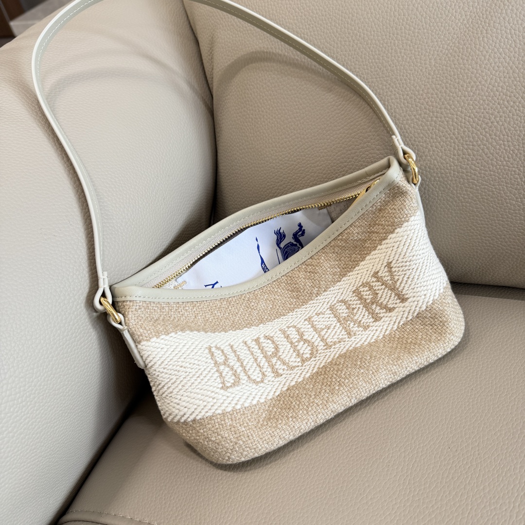 Burberry 26x11x13cm everyday