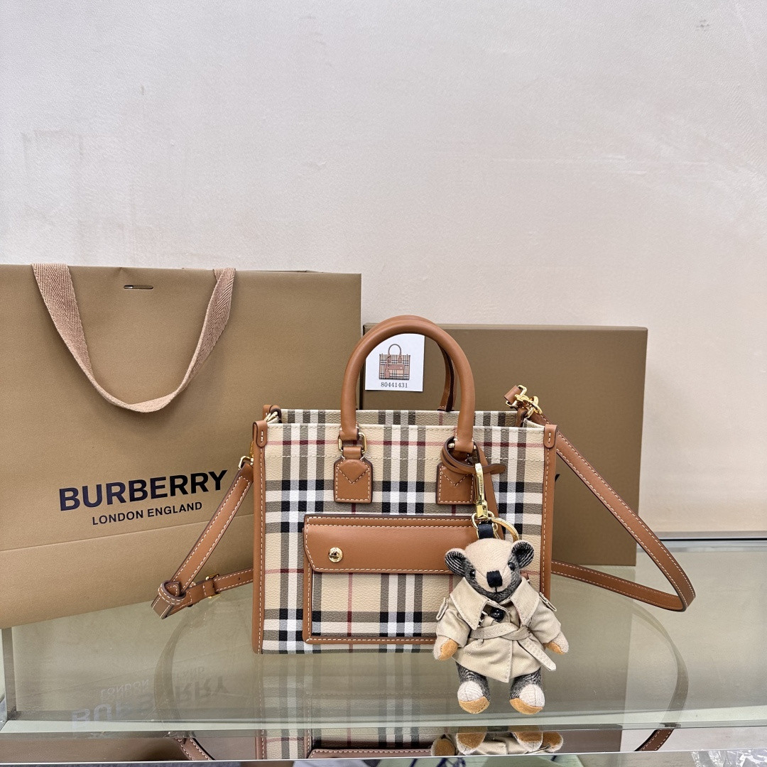 Burberry Brown mini everyday