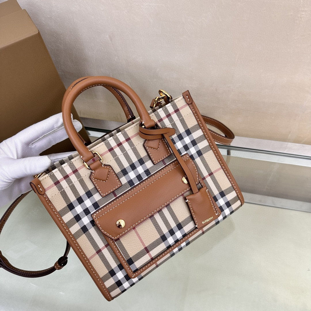Burberry Brown mini everyday