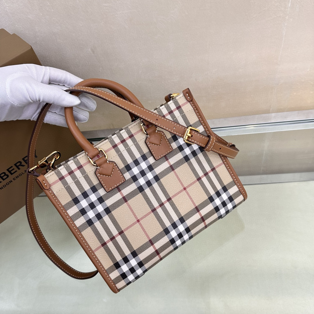 Burberry Brown mini everyday