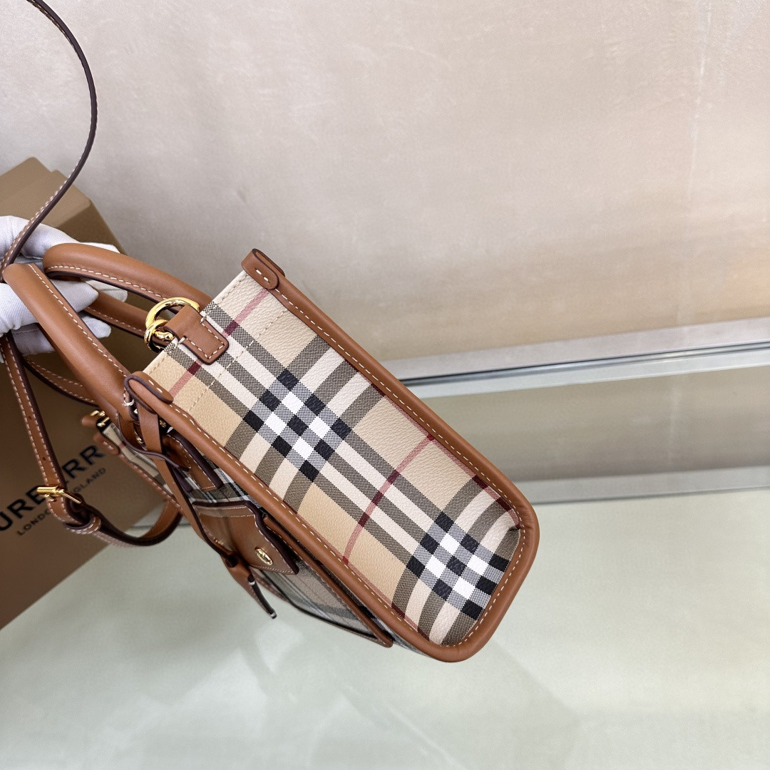 Burberry Brown mini everyday