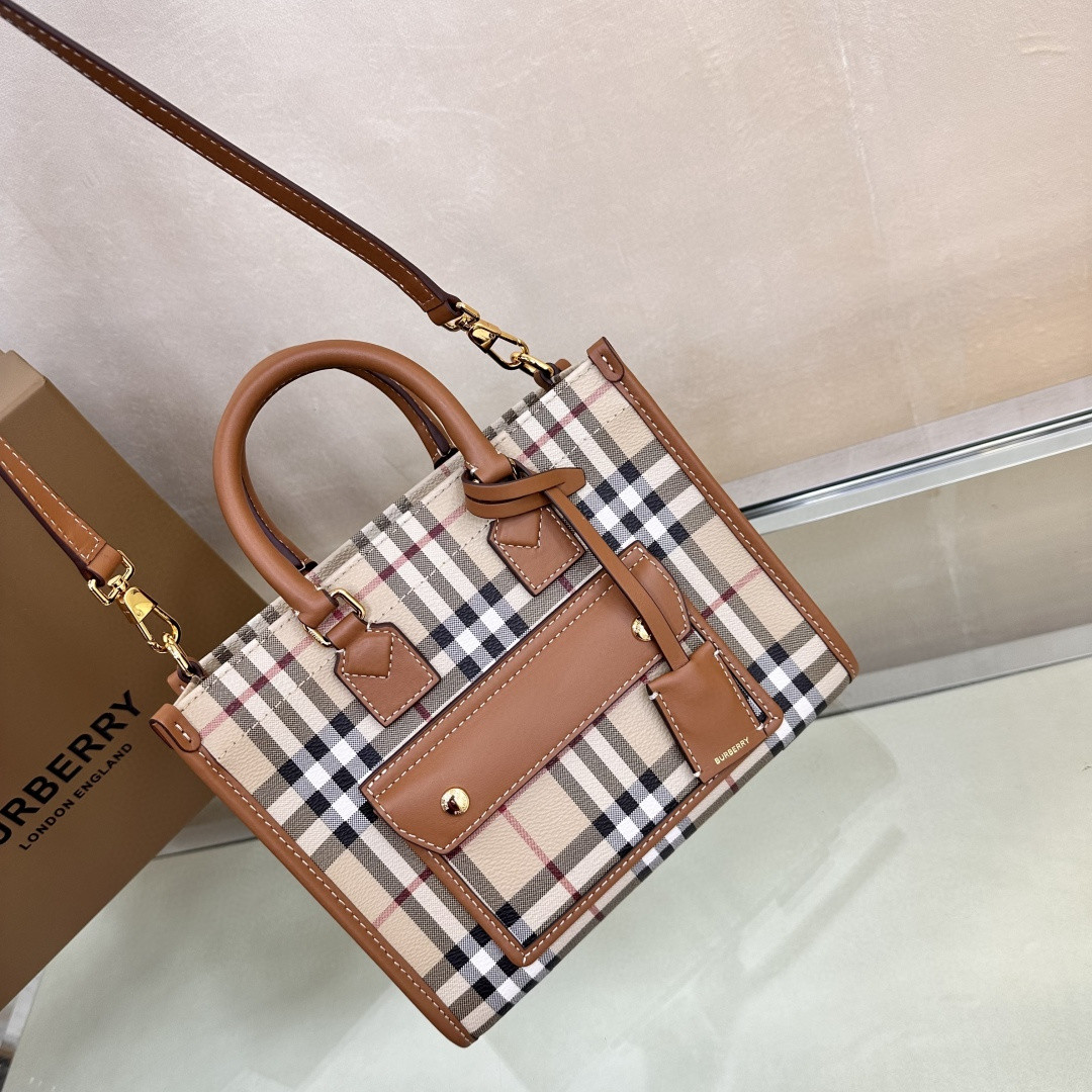 Burberry Brown mini everyday