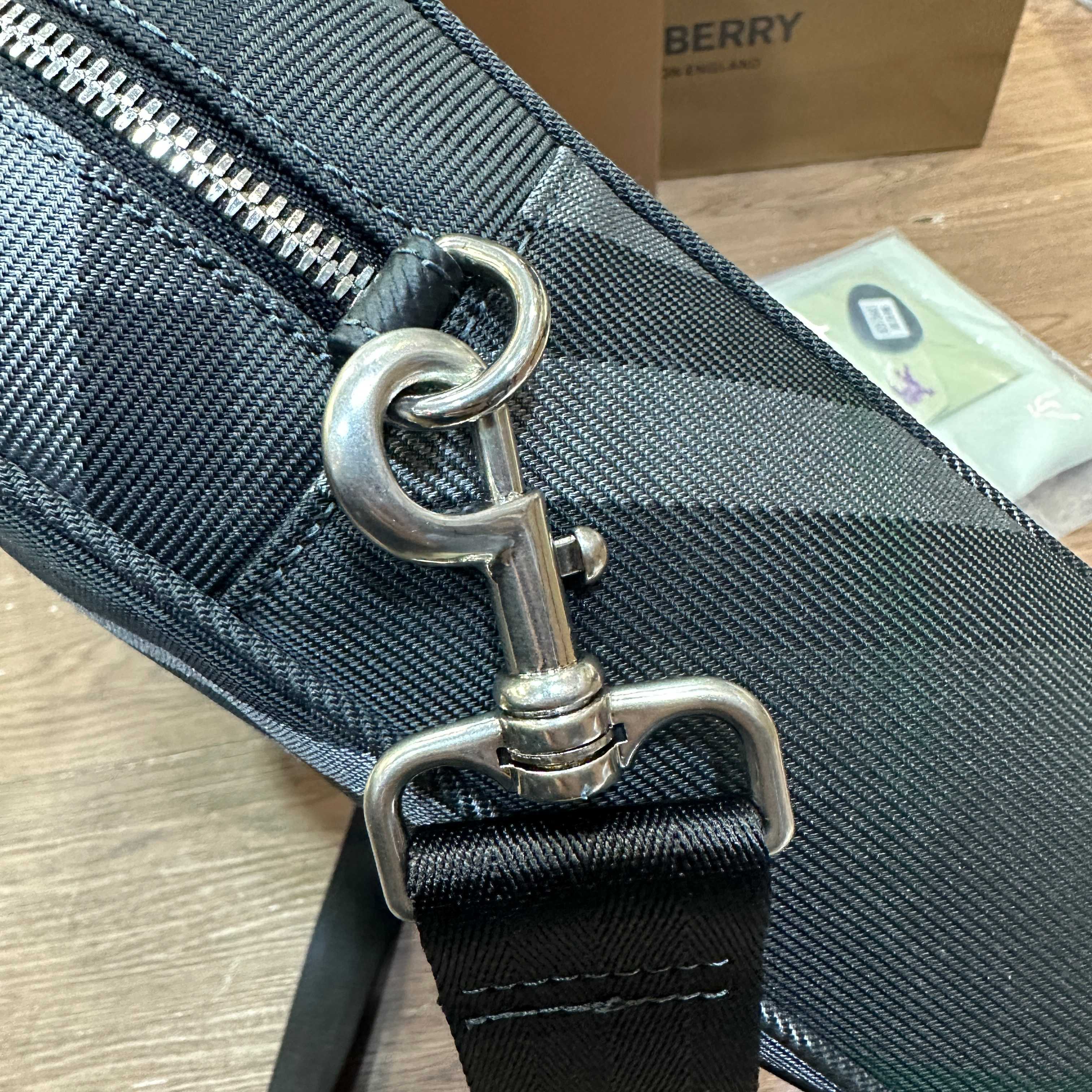 Grid briefcase — photo 4