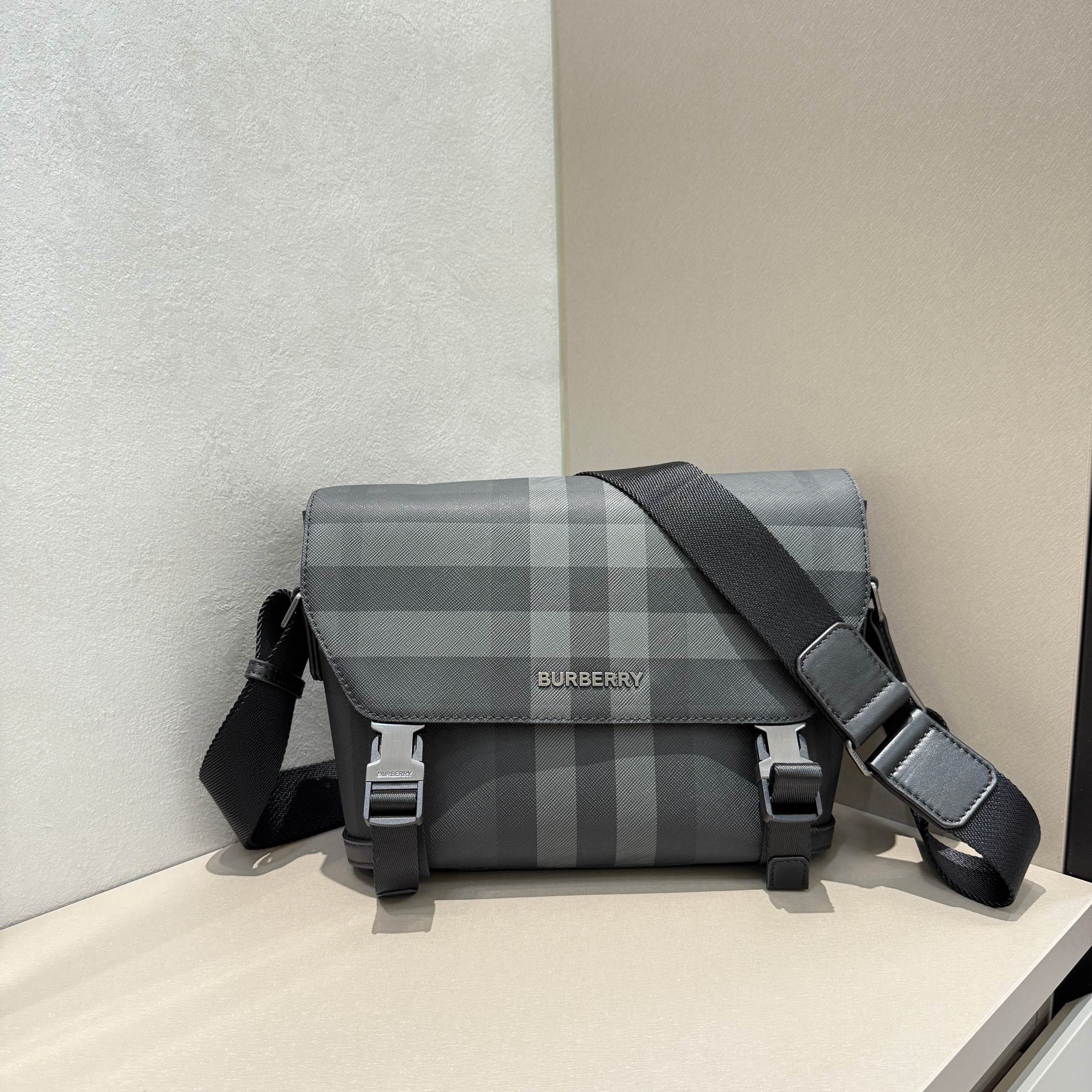 Burberry Grey everyday